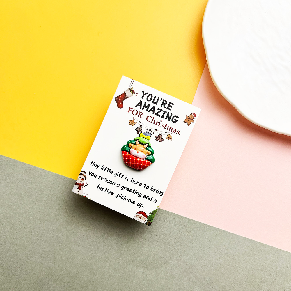 Article Little Pocket Christmas Hug Greeting Card Set