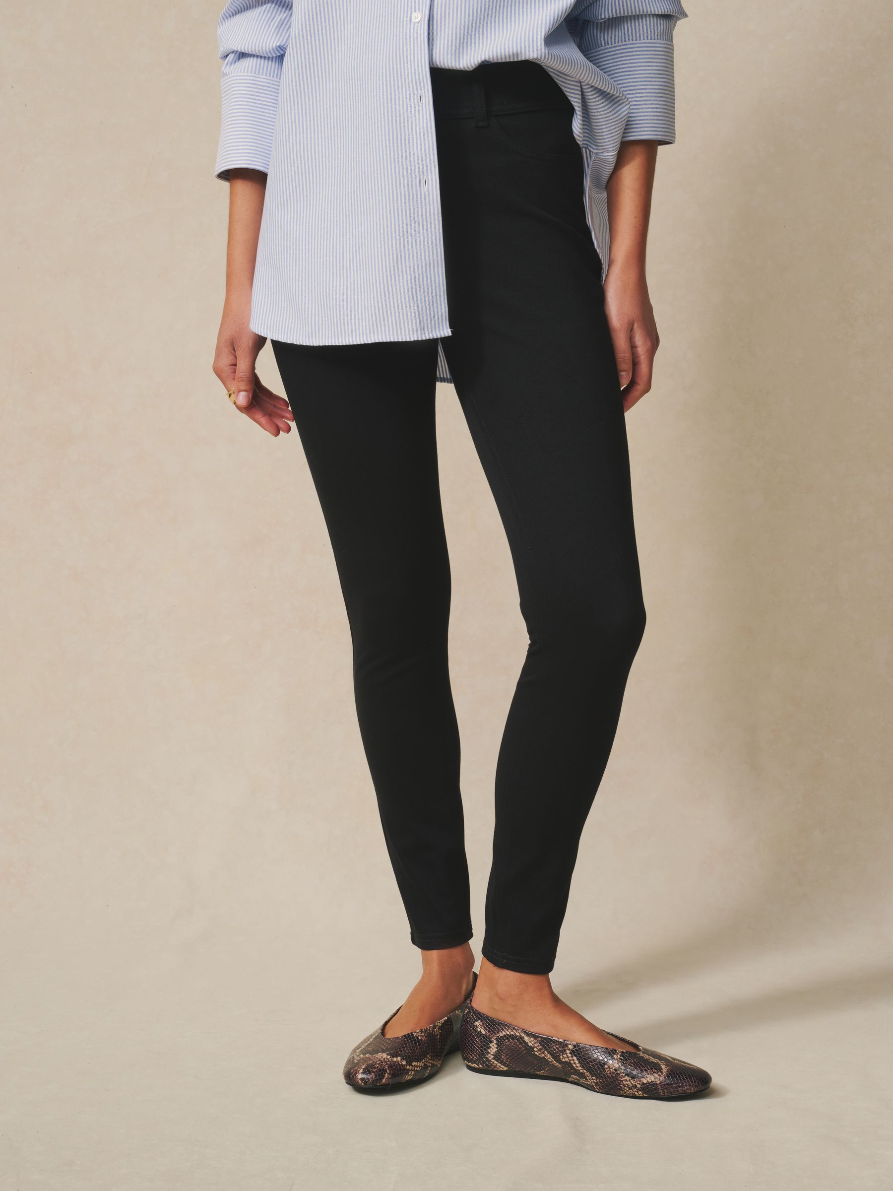 Jersey Denim Leggings - Black - Regular - SIP Worn