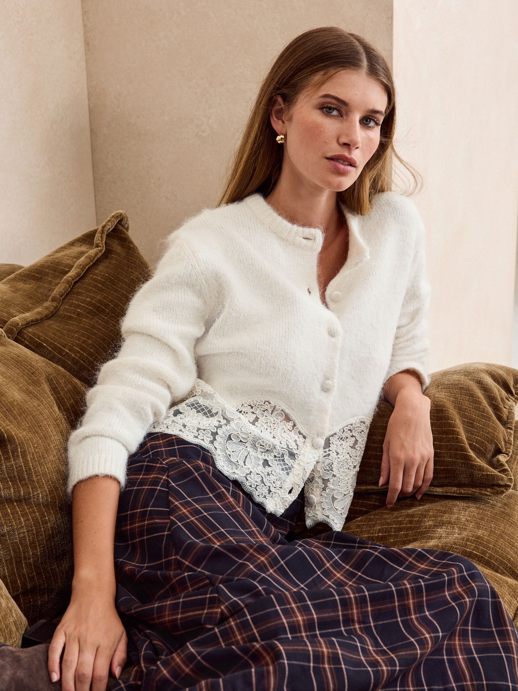 Lace Trim Long Sleeve Knit Cardigan - Ecru White - Regular - Location Worn