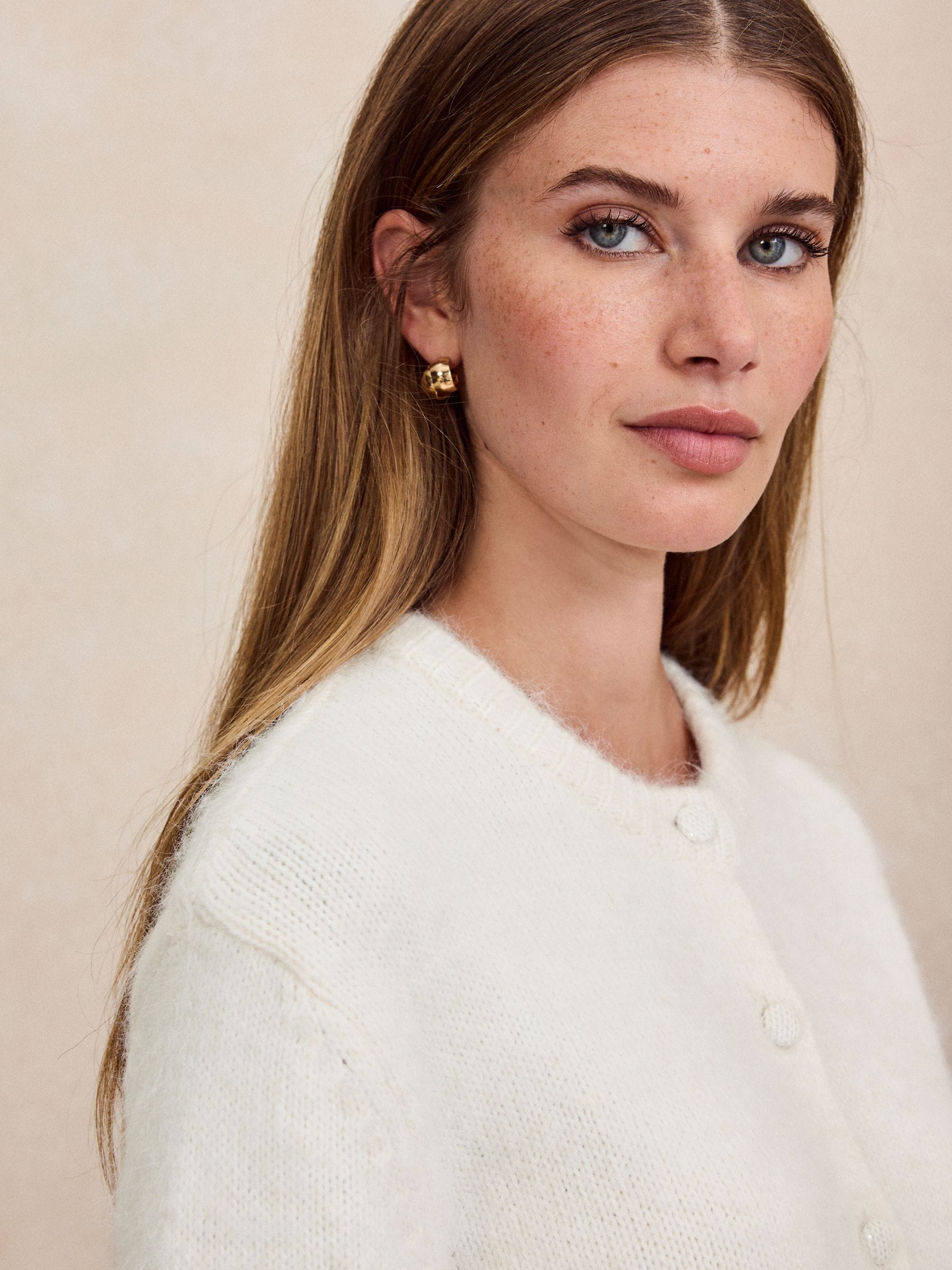 Lace Trim Long Sleeve Knit Cardigan - Ecru White - Regular - Location Worn