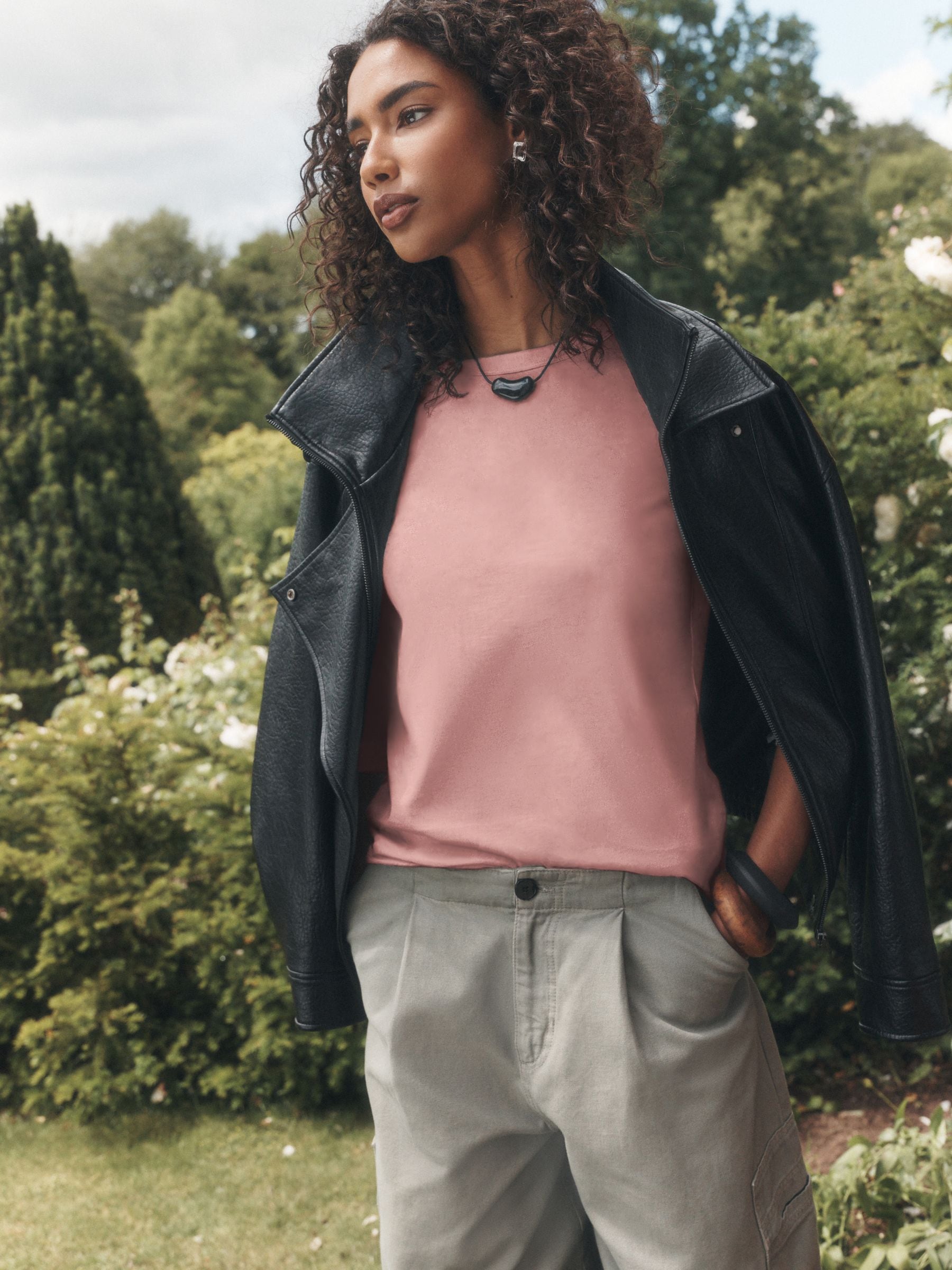 Long Sleeve Crew Neck T-Shirt - Pastel Pink - Regular - Location Worn