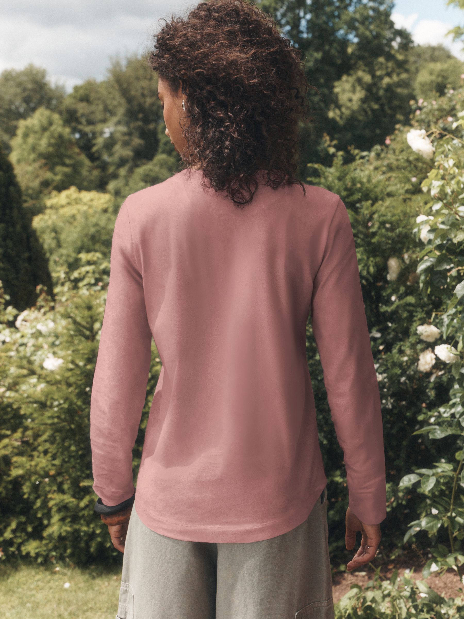 Long Sleeve Crew Neck T-Shirt - Pastel Pink - Regular - Location Worn