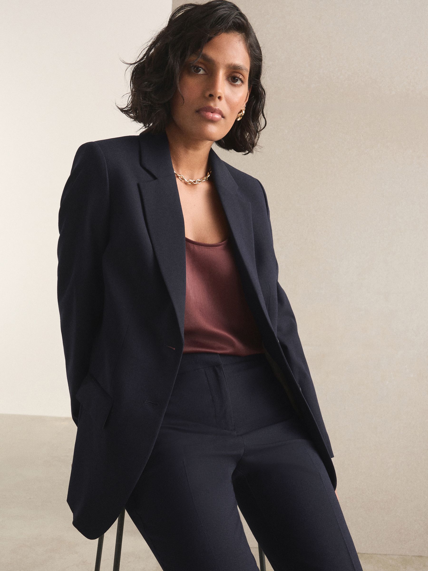 Tailored Single Breasted Blazer With Wool - Navy Blue - Regular - Location Worn