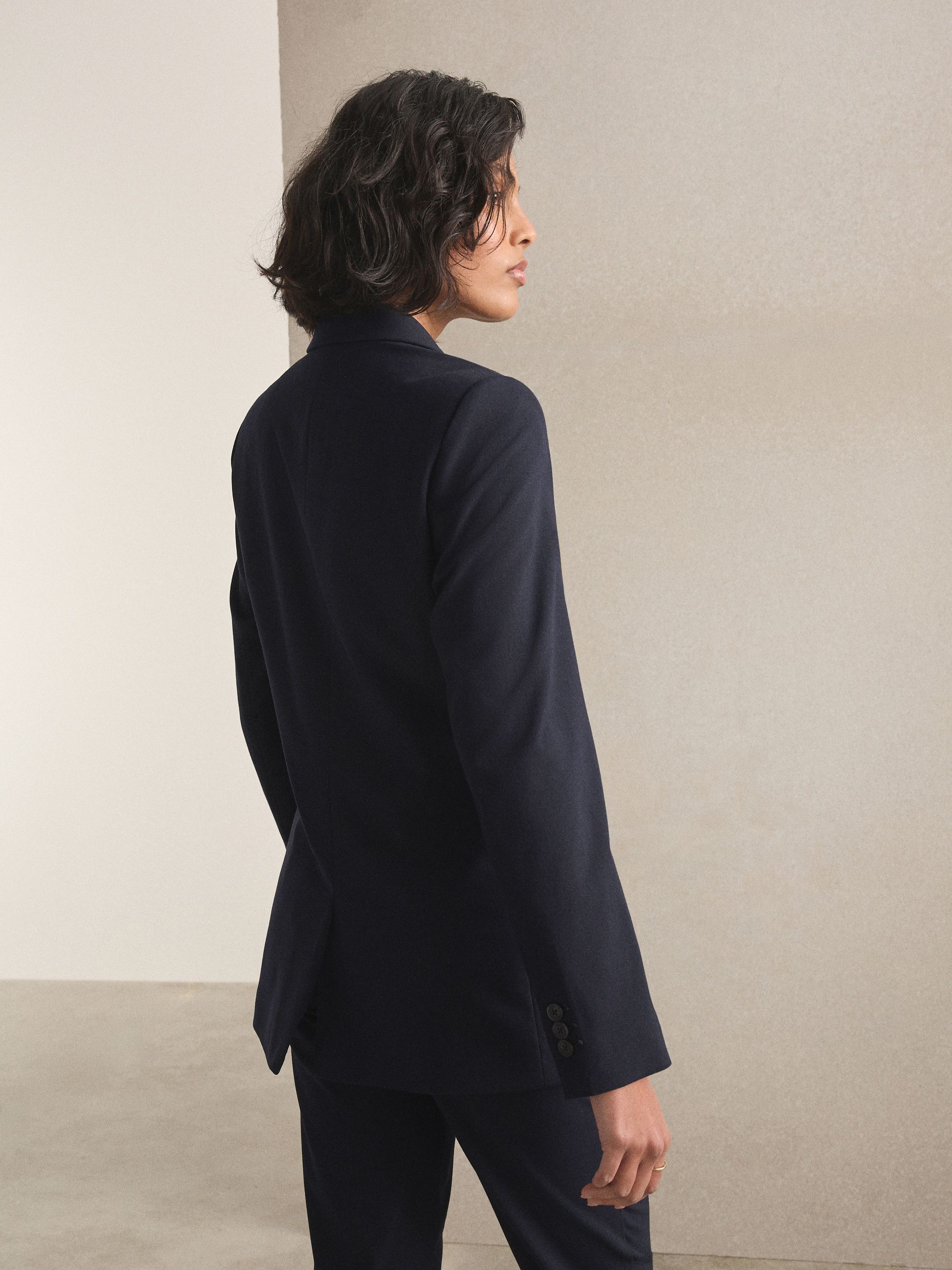 Tailored Single Breasted Blazer With Wool - Navy Blue - Regular - Location Worn