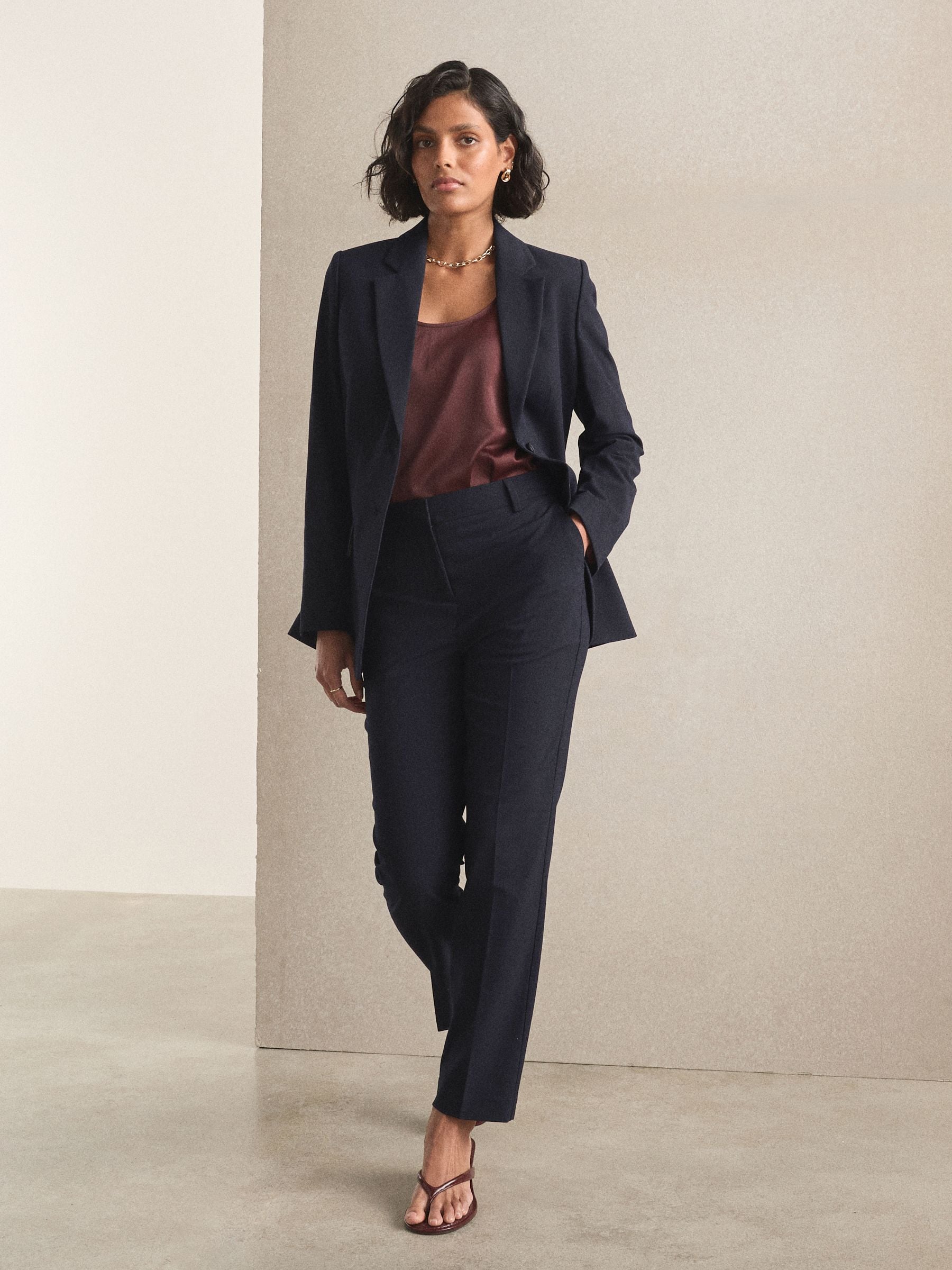 Tailored Slim Trousers With Wool - Navy Blue - Regular - Location Worn