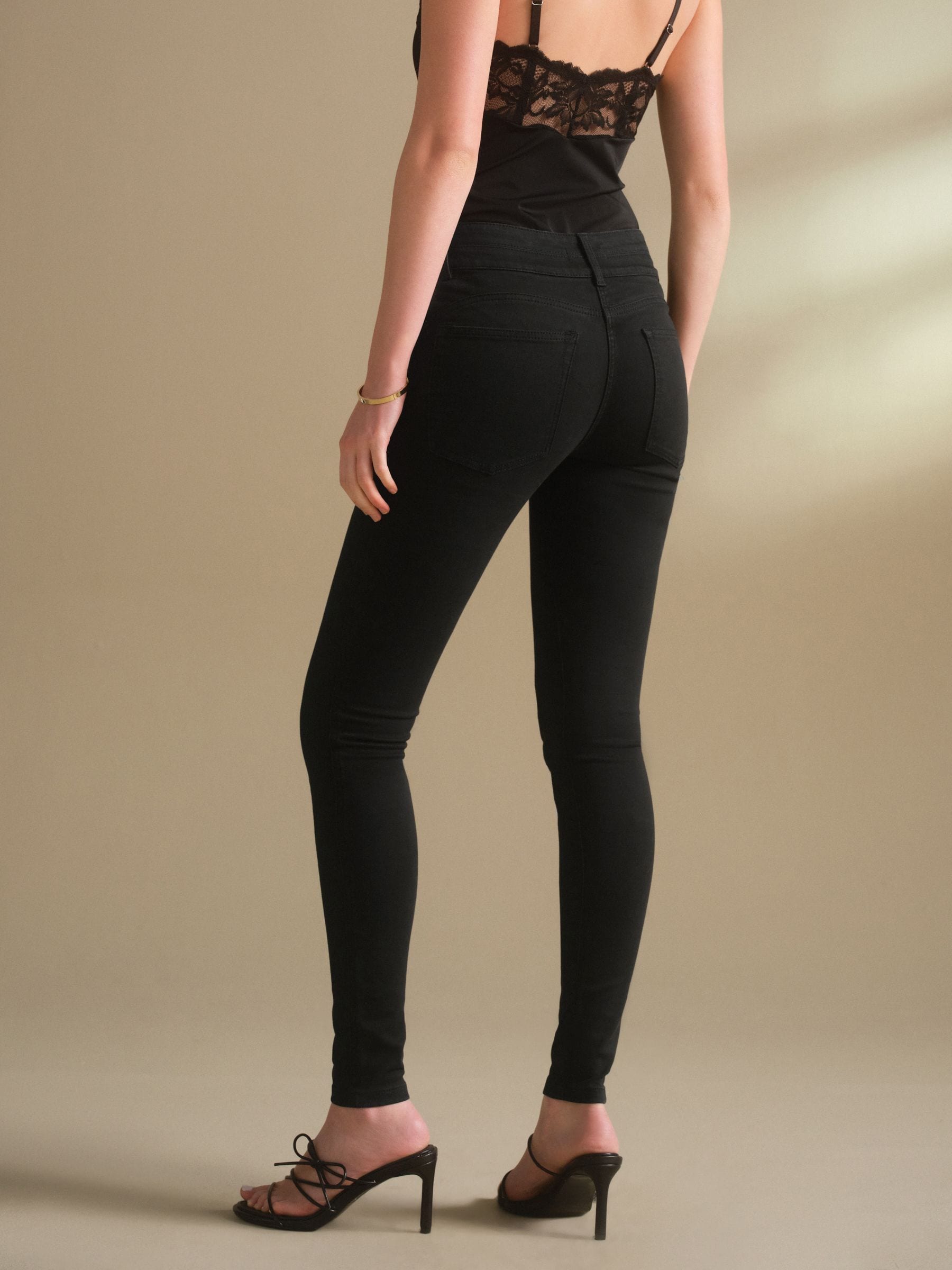 Lift Slim and Shape Skinny Jeans - Black - Regular - Location Worn
