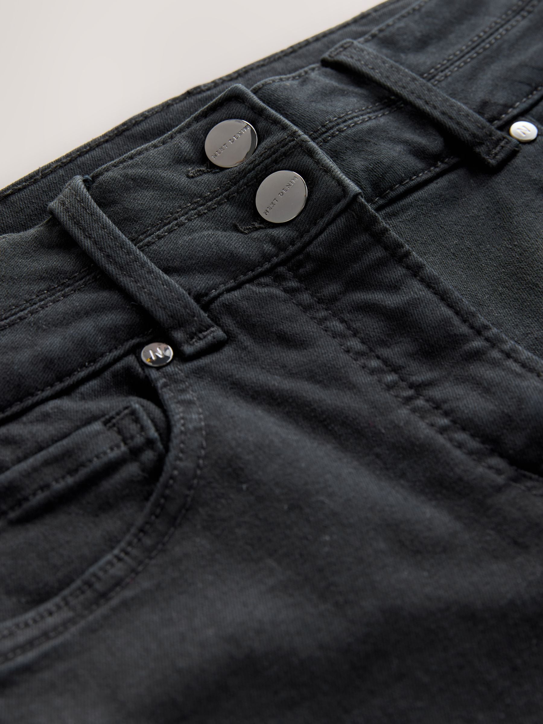 Lift Slim and Shape Jeans - Black - Regular - SIP Still Life