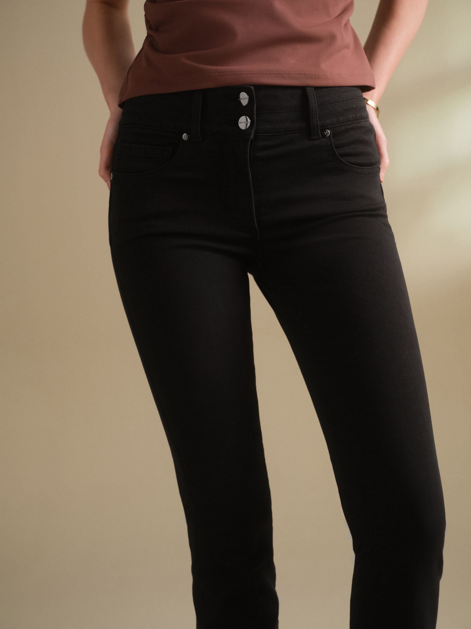 Lift Slim and Shape Bootcut Jeans - Black - Regular - Location Worn