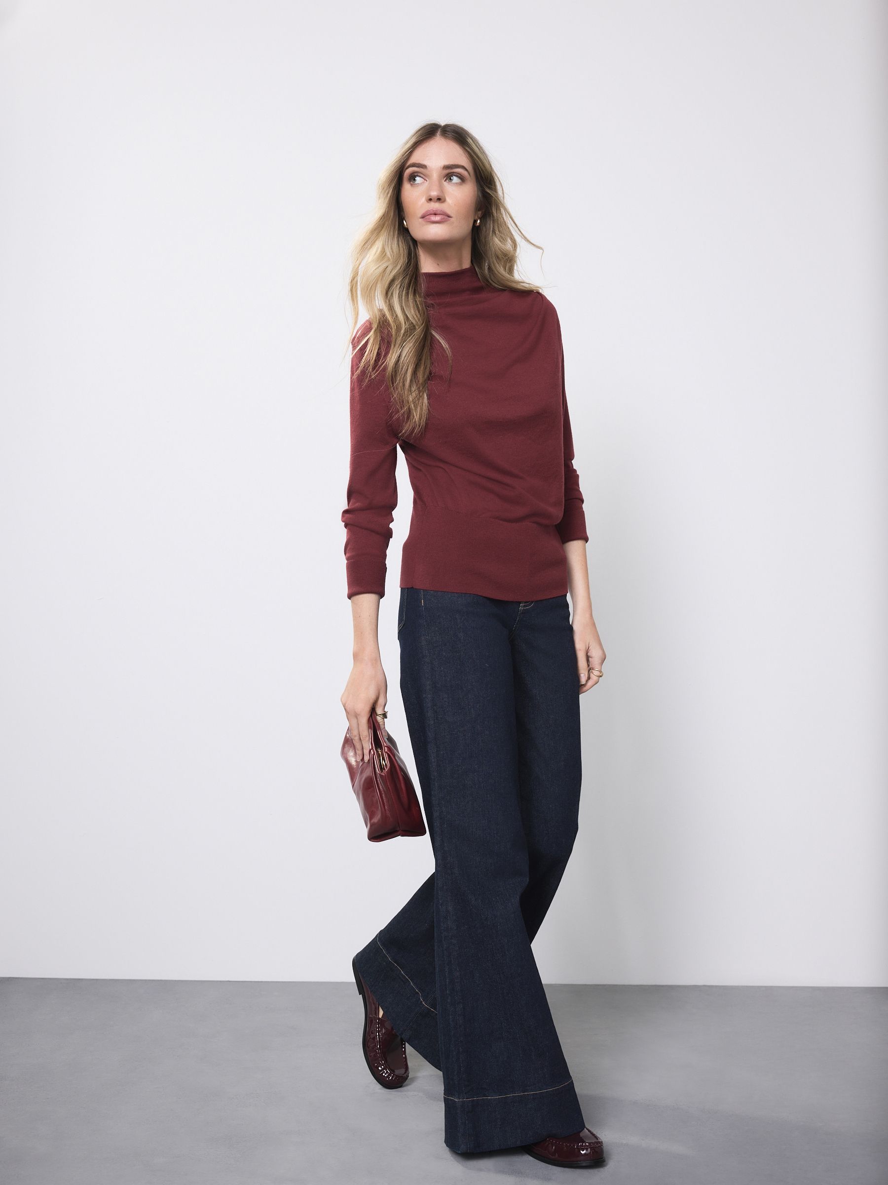 High Rise Stretch Wide Leg Jeans - Indigo Blue - Regular - Location Worn