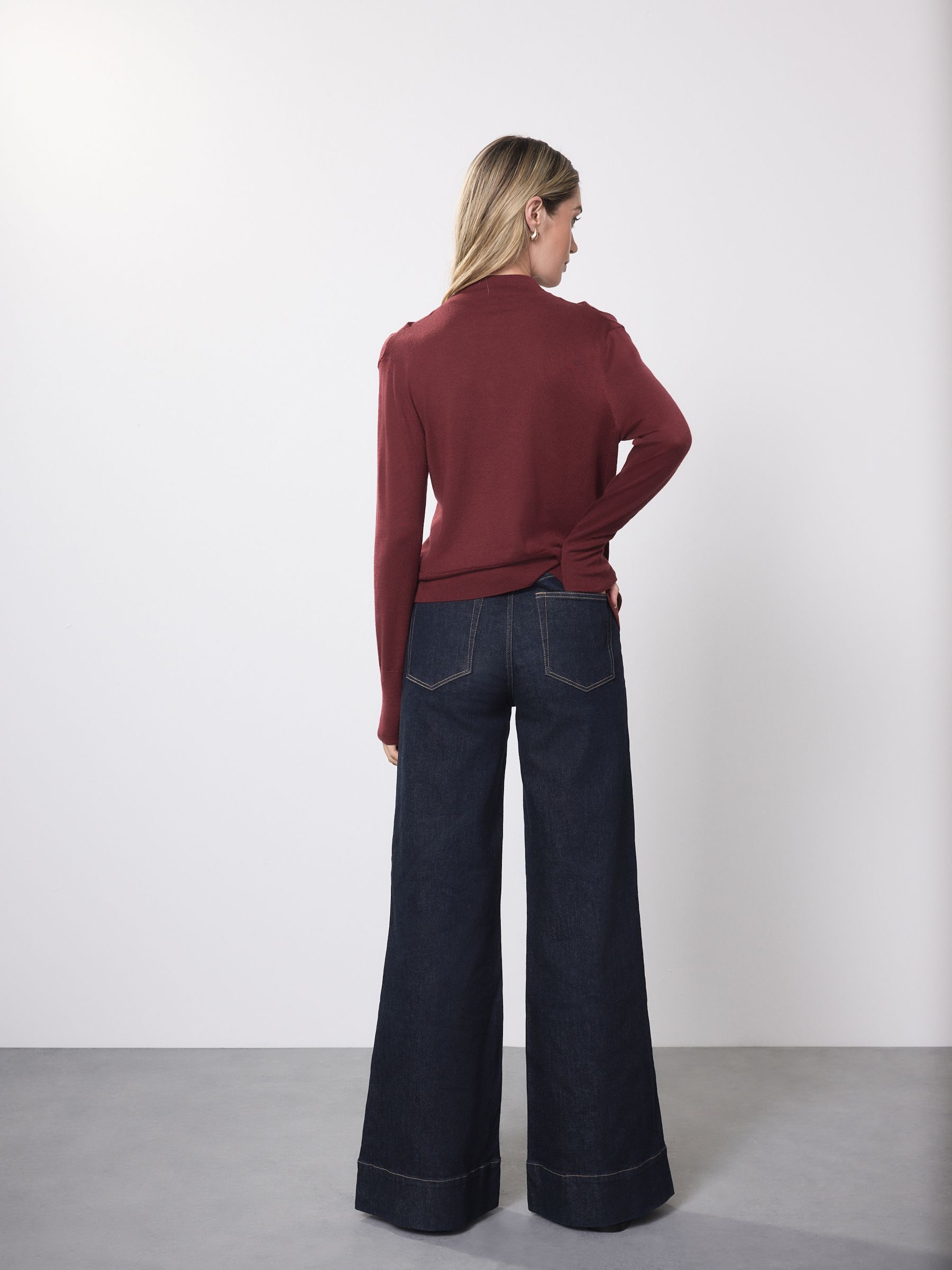 High Rise Stretch Wide Leg Jeans - Indigo Blue - Regular - Location Worn