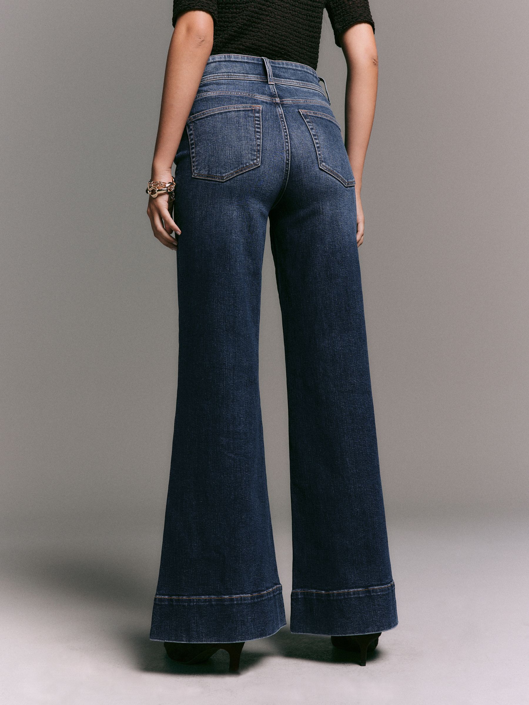 High Rise Stretch Wide Leg Jeans - Dark Blue - Regular - Location Worn