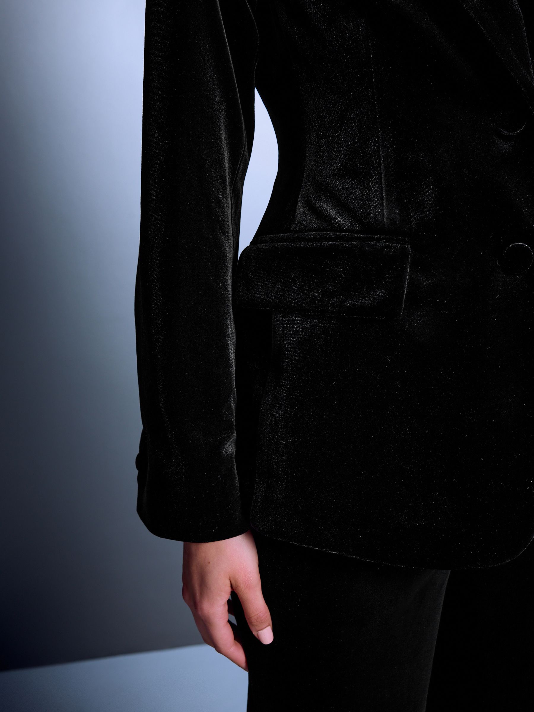 Velvet Single Breasted Blazer - Black - Regular - Location Worn