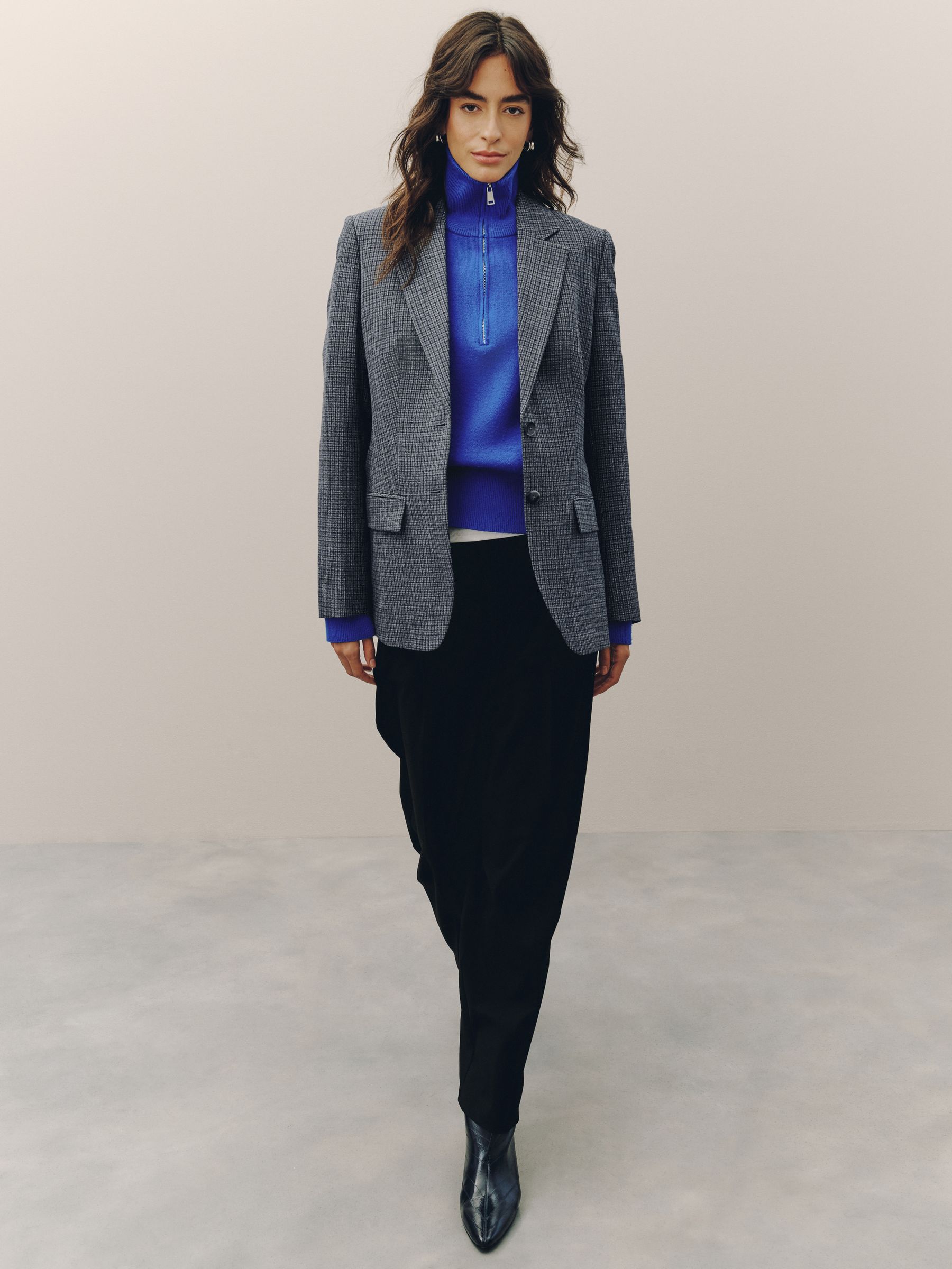 Tailored Single Breasted Blazer With Wool - Grey - Regular - SIP Worn