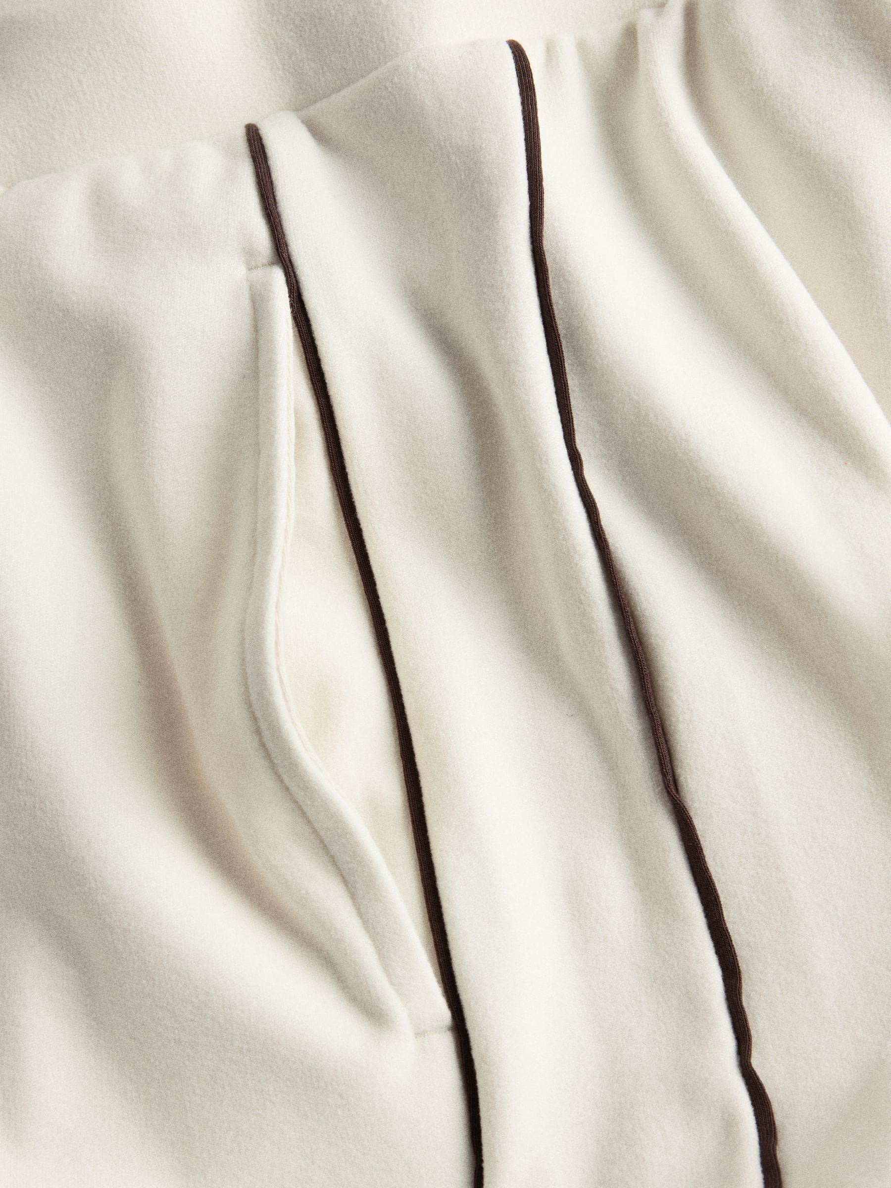 The Set Soft Touch Trophy Neck Sweat Top and Wide Leg Joggers Co-ord Set - Cream - Regular - SIP Still Life