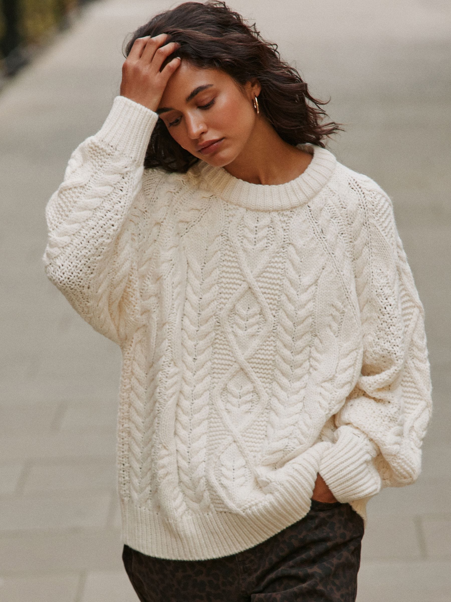 Cable Knit Long Sleeve Crew Neck Jumper - Ecru - Regular - Location Worn