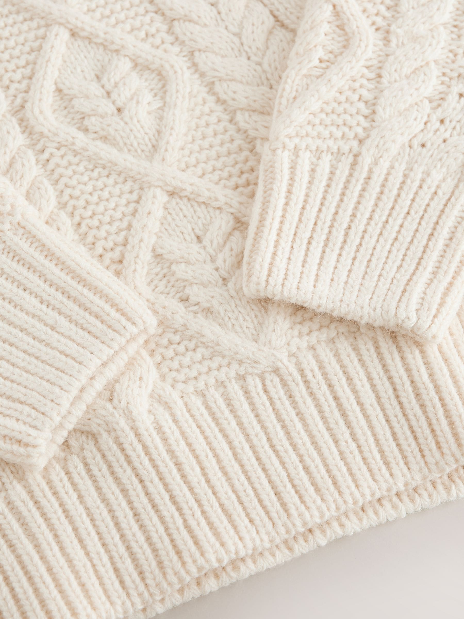 Cable Knit Long Sleeve Crew Neck Jumper - Ecru - Regular - SIP Still Life