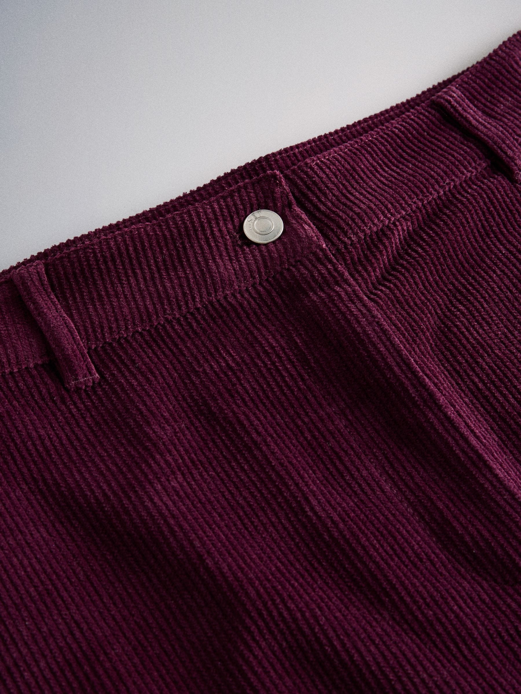 The Set 2 Pack Corduroy Mini Skirts - Burgundy/Brown - Regular - SIP Still Life