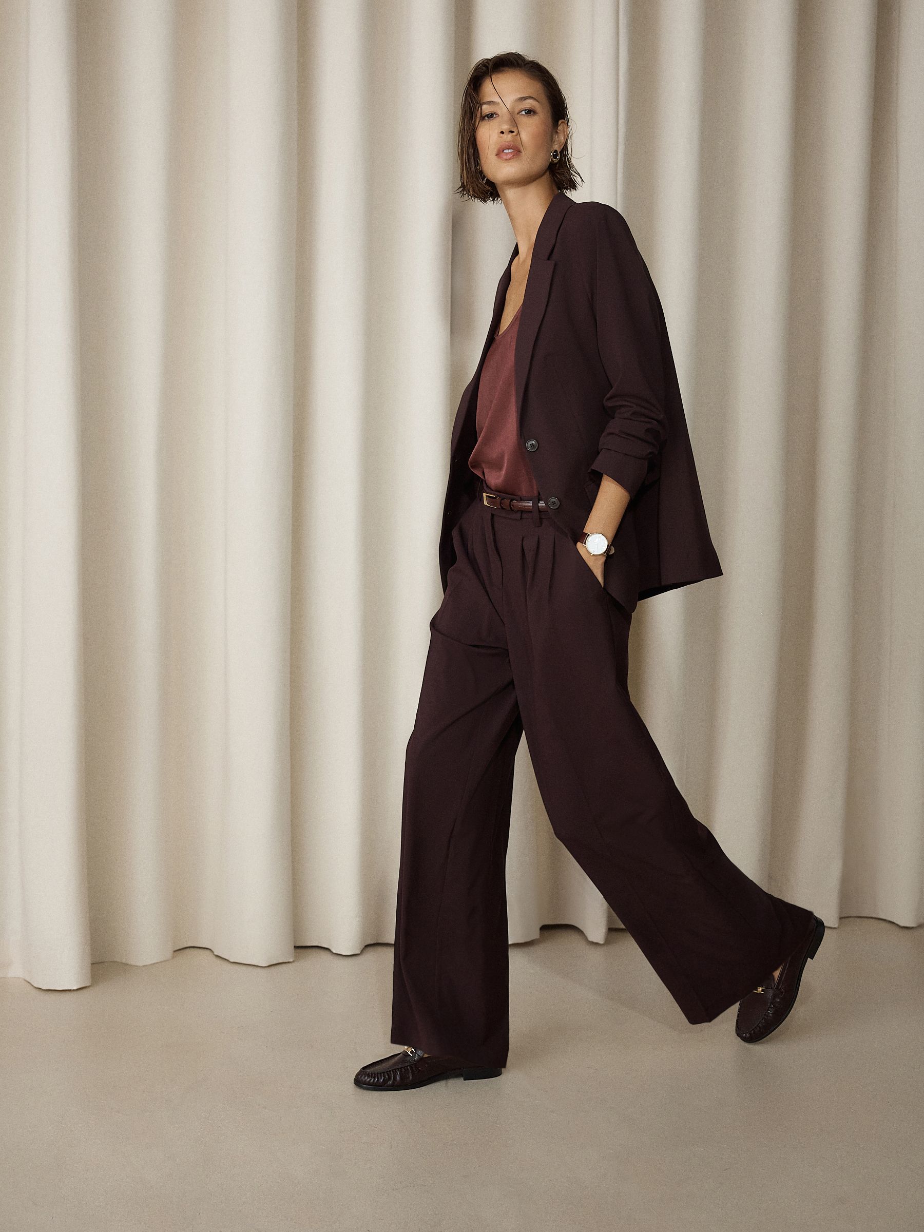 Tailored Single Breasted Blazer With Wool - Burgundy Red - Regular - Location Worn