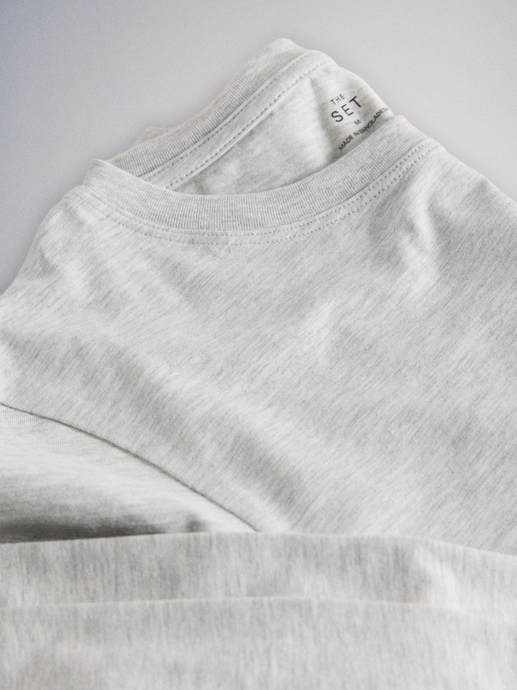 The Set 4 Pack Long Sleeve Skinny Fit Cropped T-Shirts - Grey/Black - Regular - SIP Still Life