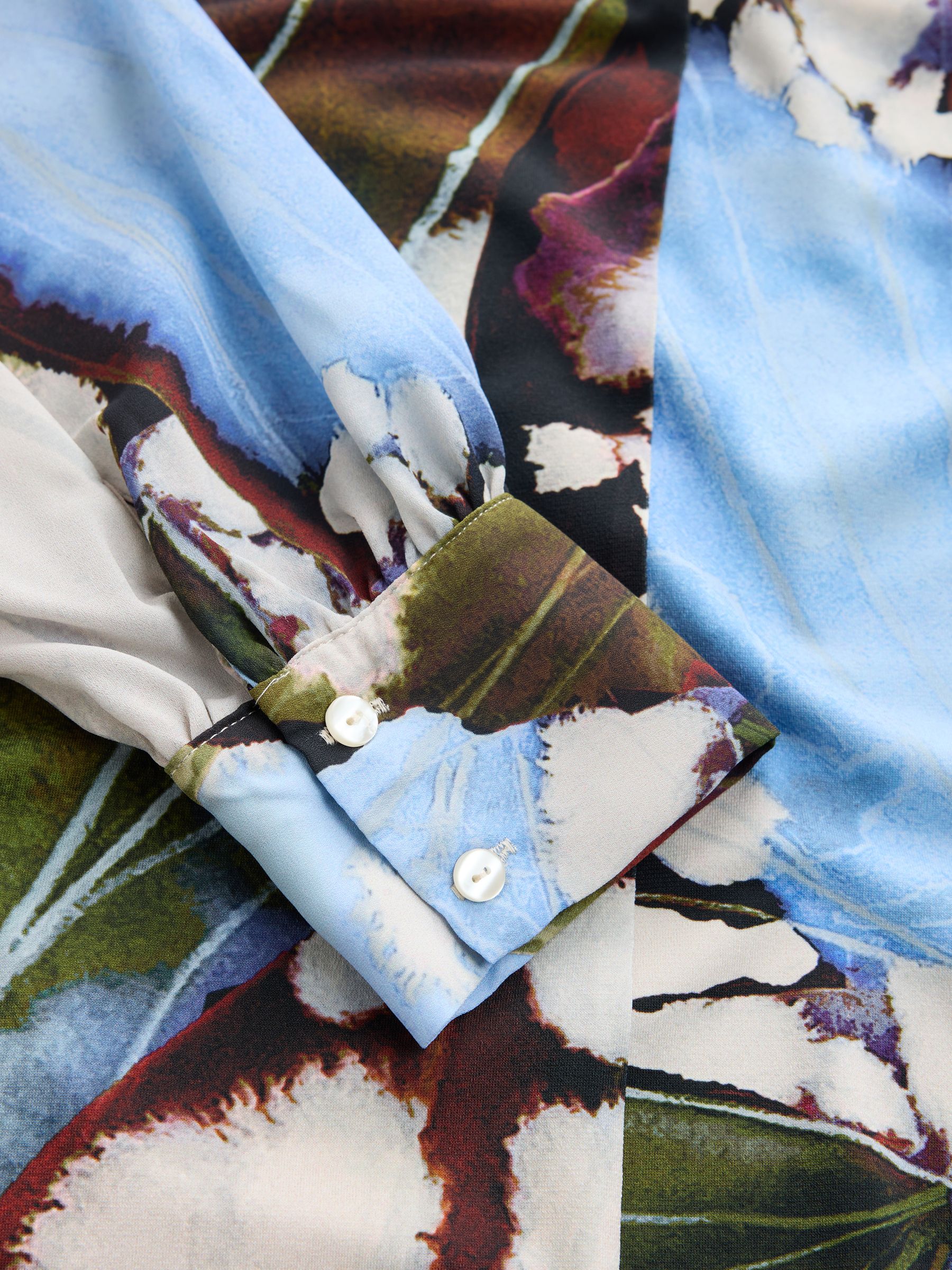 Long Sleeve V-Neck Cuff Top - Blue Animal Print - Regular - SIP Still Life