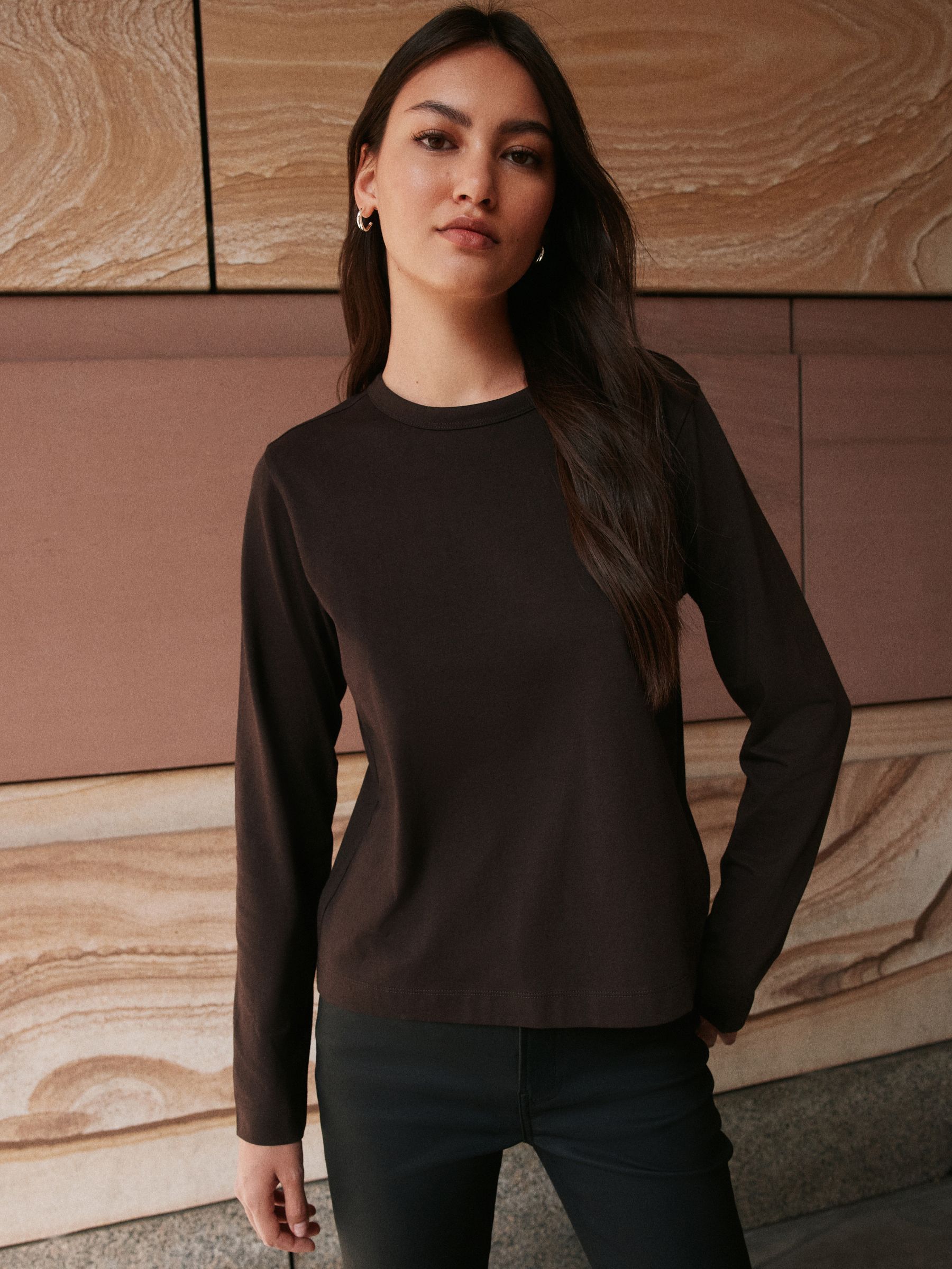 Long Sleeve Crew Neck T-Shirt - Chocolate Brown - Regular - Location Worn