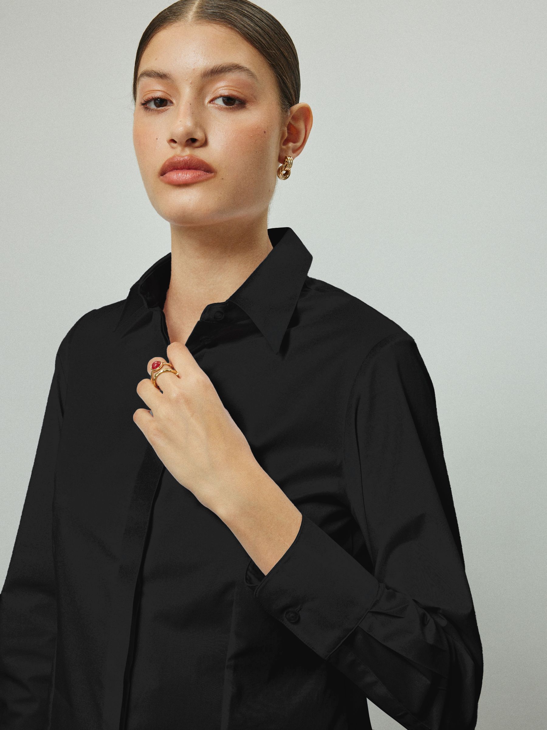 Fitted Stretch Essential Long Sleeve Shirt - Black - Regular - Location Worn