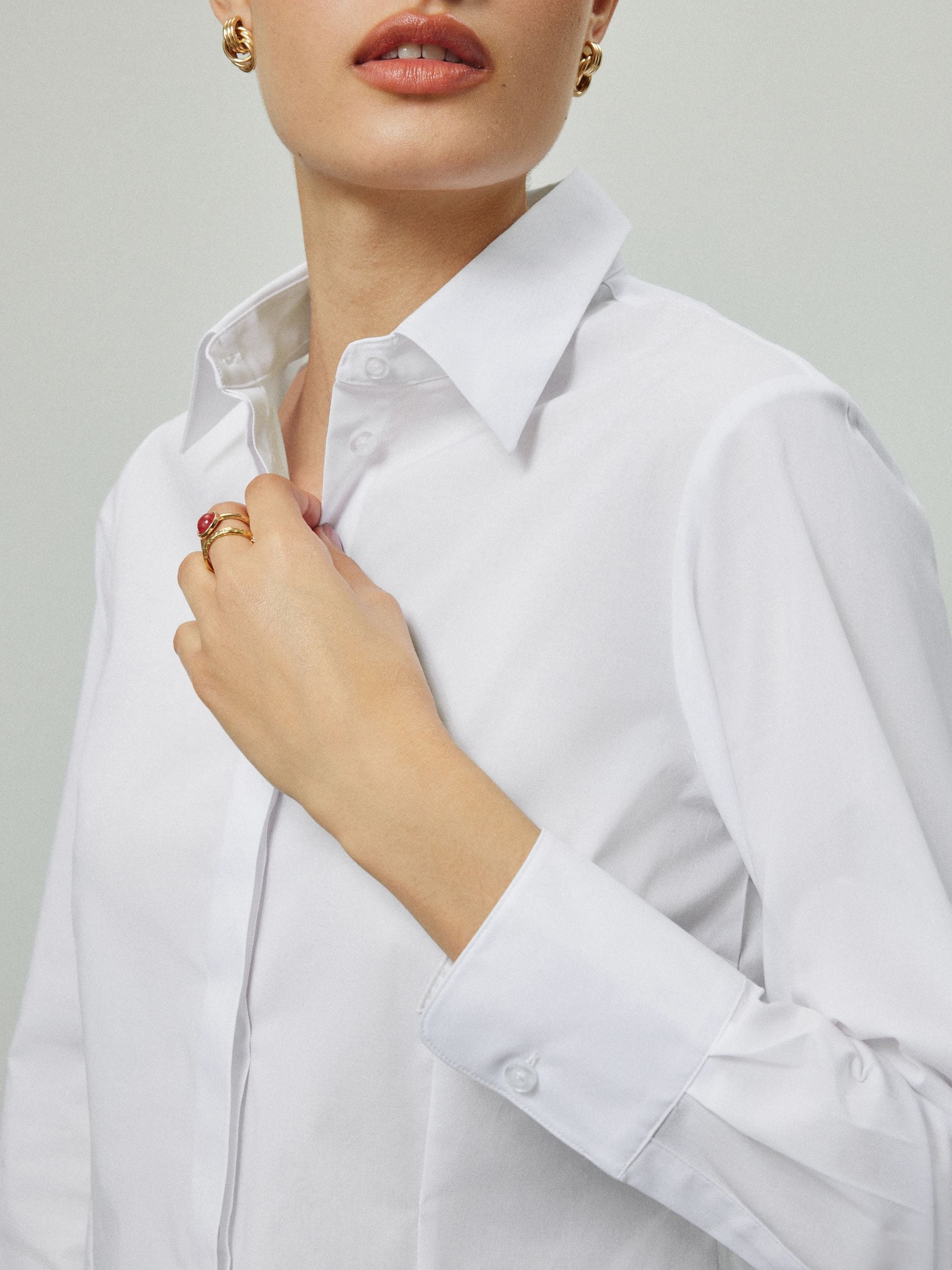 Fitted Stretch Essential Long Sleeve Shirt - White - Regular - Location Worn