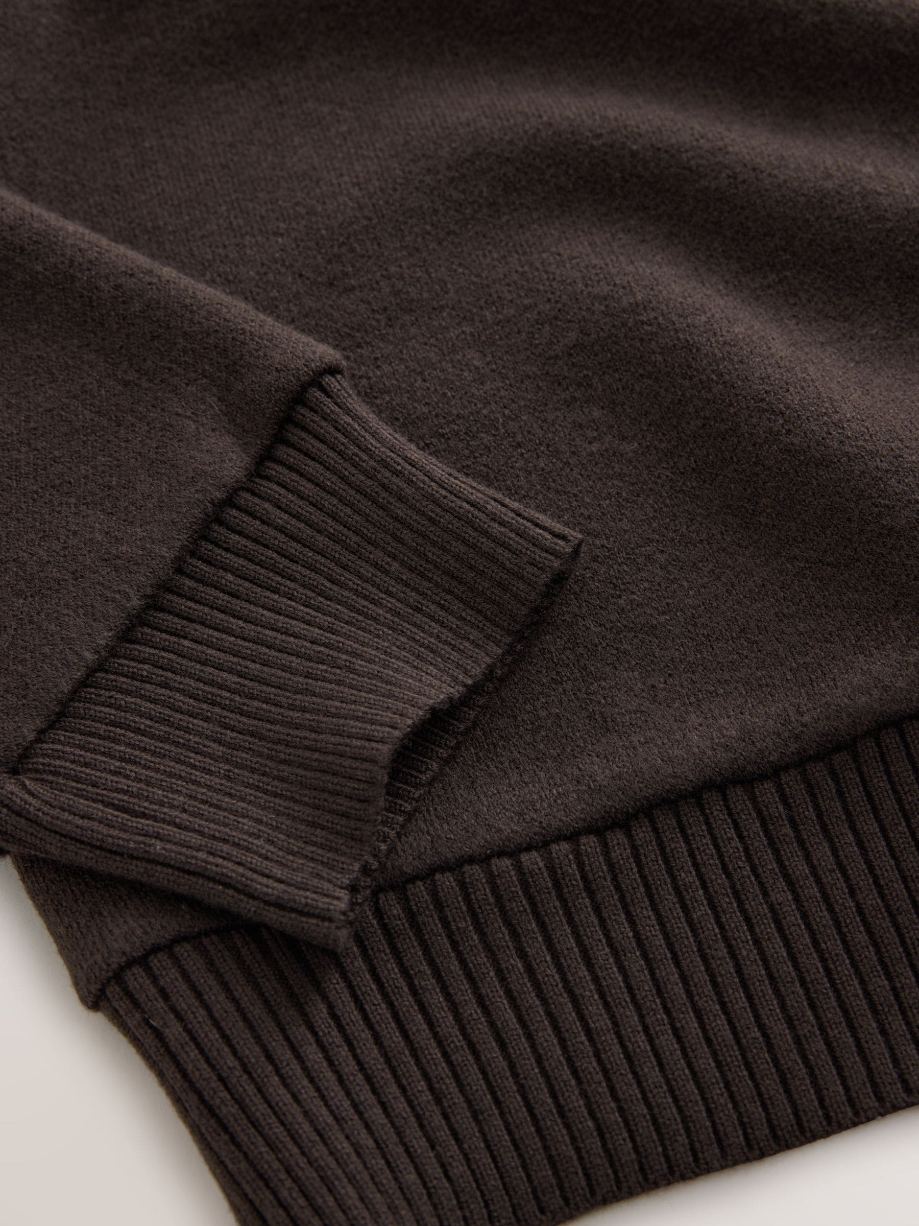 Long Sleeve Crew Neck Cosy Knit Jumper - Chocolate Brown - Regular - SIP Still Life