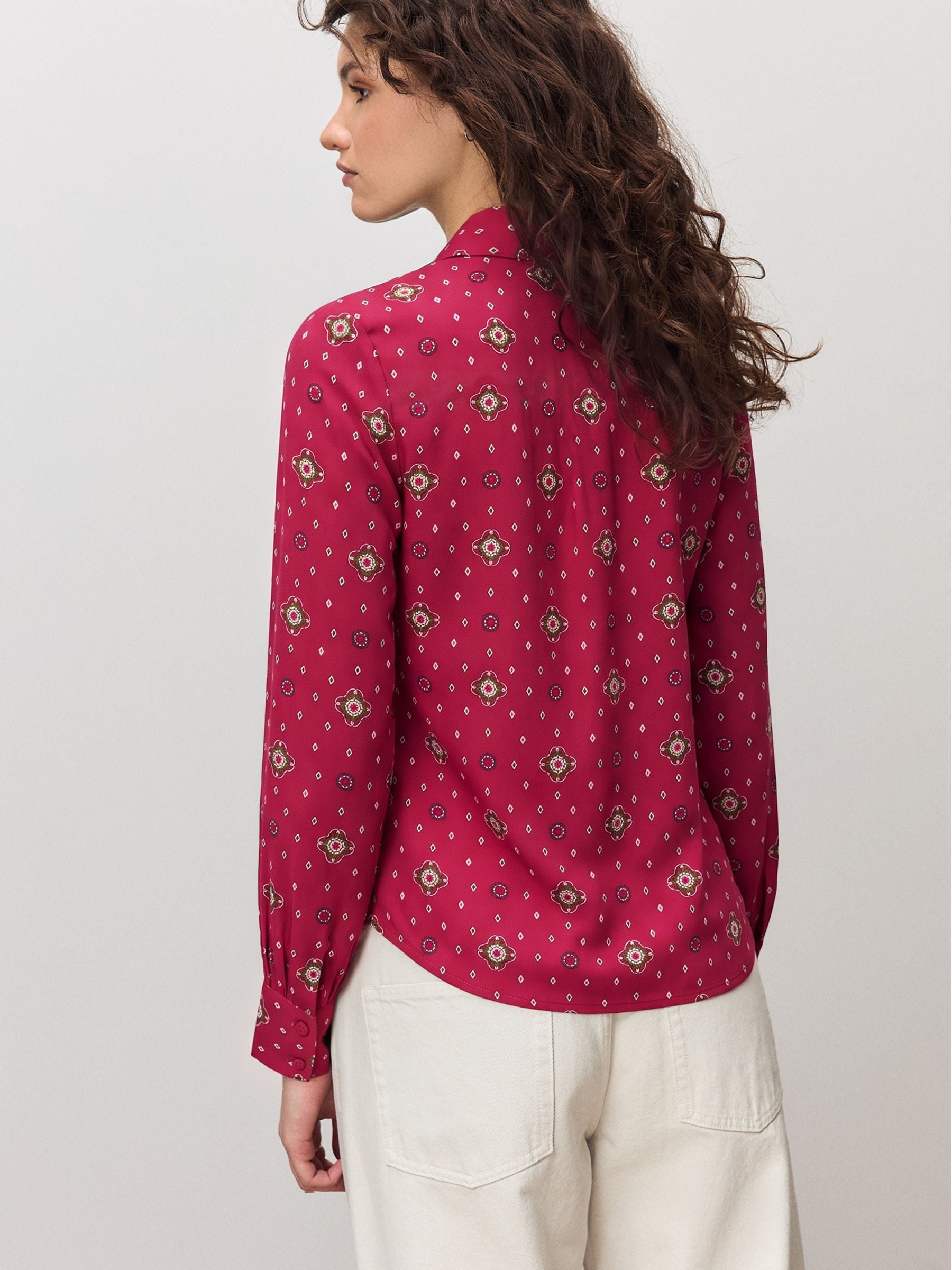 Long Sleeve V-Neck Cuff Top - Red Print - Regular - Location Worn