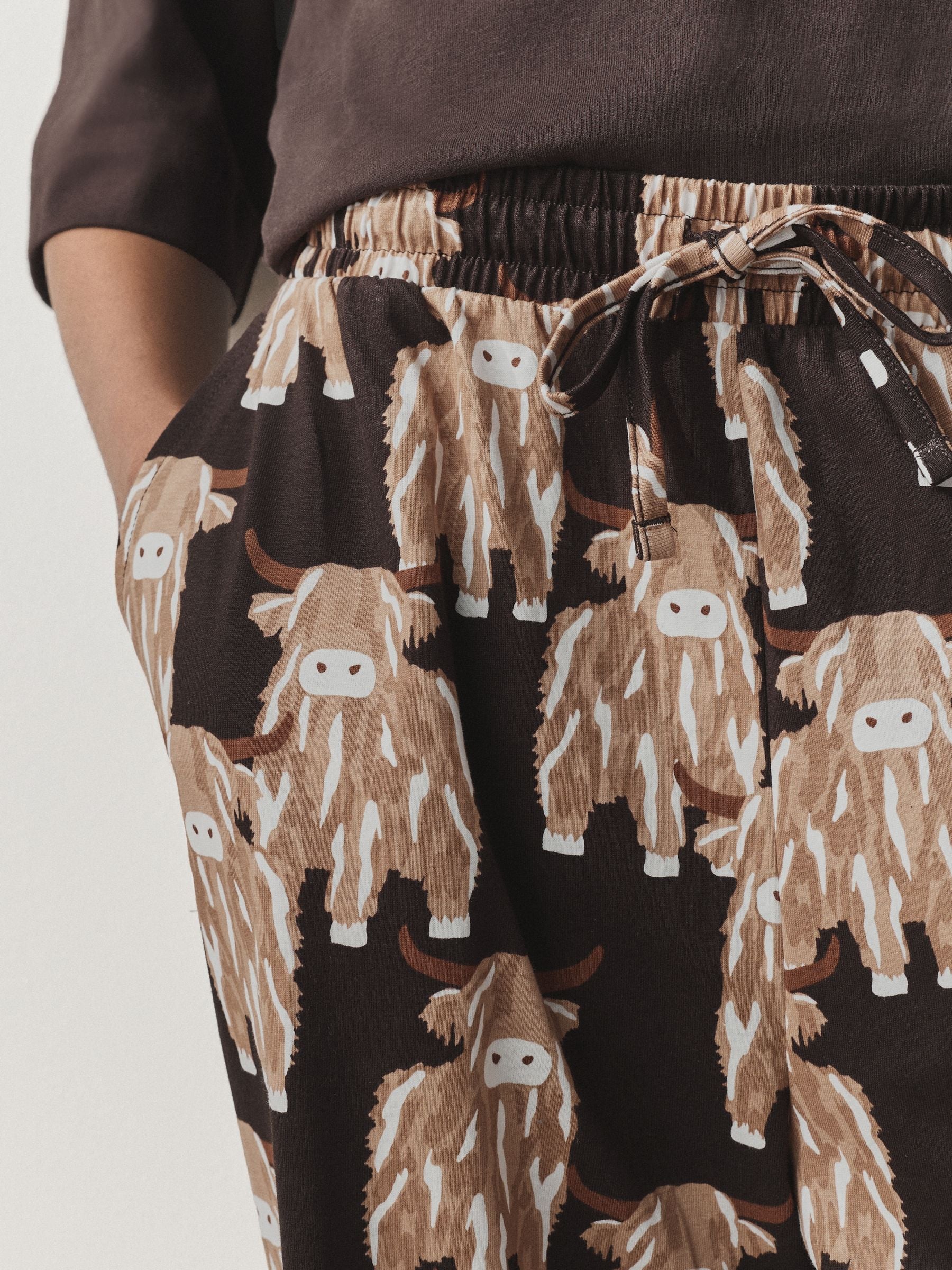 Short Sleeve Pyjamas - Chocolate Brown Hamish The Highland Cow - Regular - SIP Worn