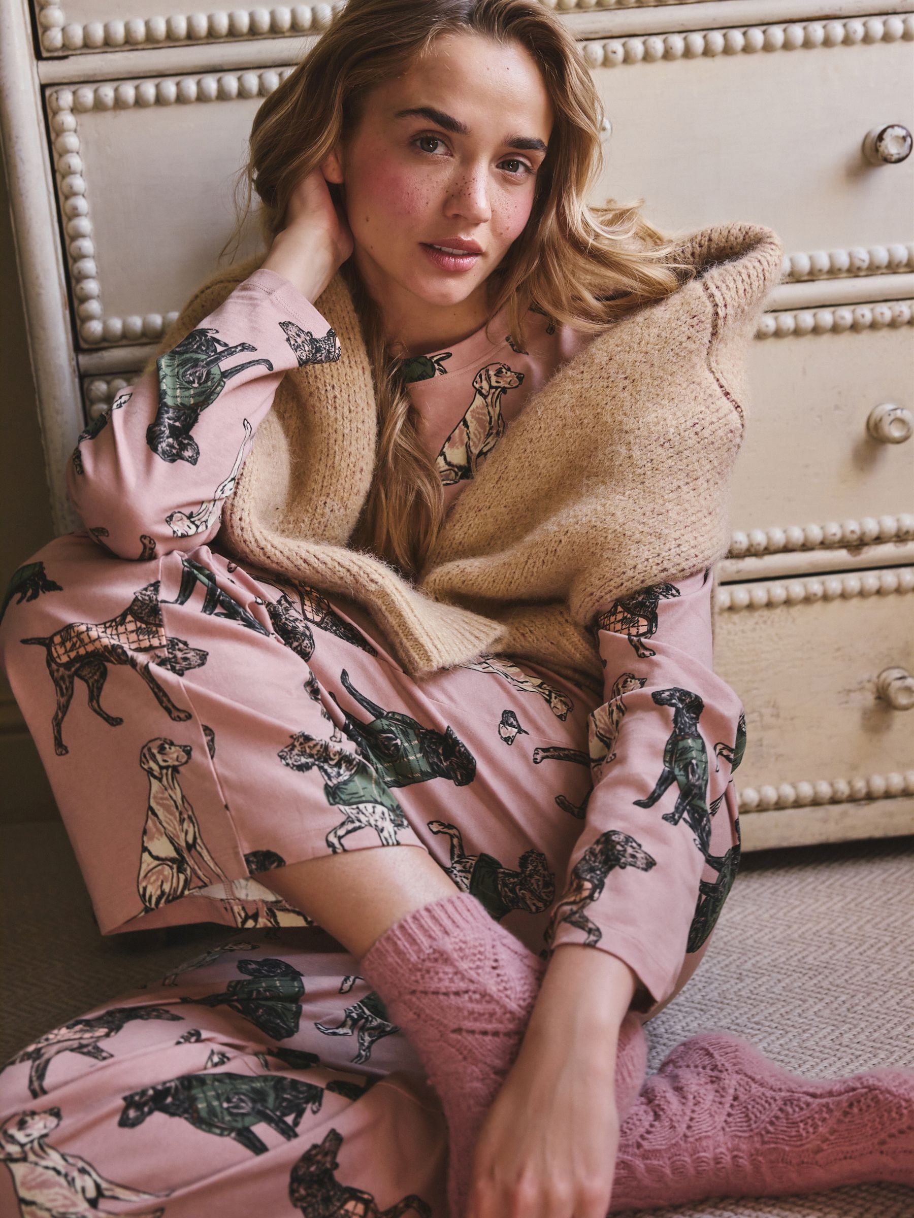 Long Sleeve Pyjamas - Pink Dogs - Regular - Location Worn