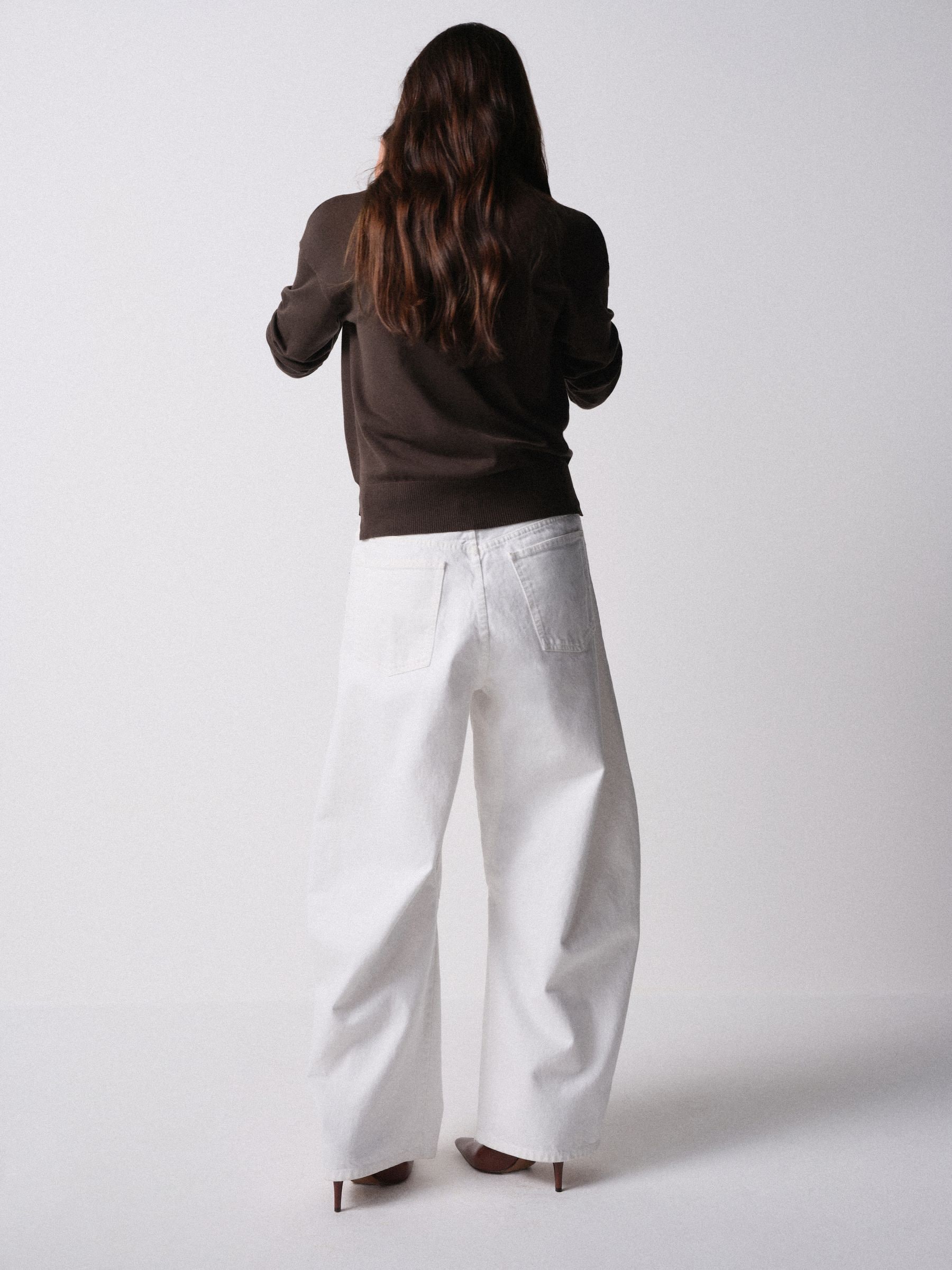 The Set Fine Knitted V-Neck Jumpers - Chocolate Brown/Taupe Brown/Cream - 3 Pack - SIP Worn