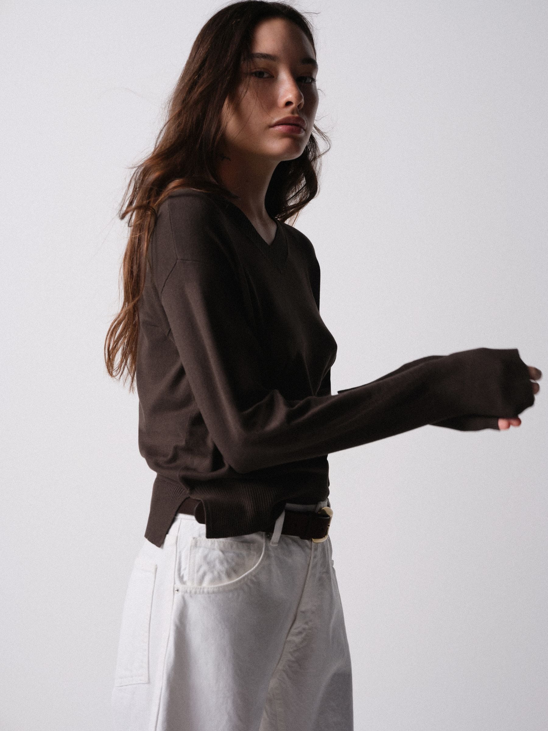 The Set Fine Knitted V-Neck Jumpers - Chocolate Brown/Taupe Brown/Cream - 3 Pack - SIP Worn