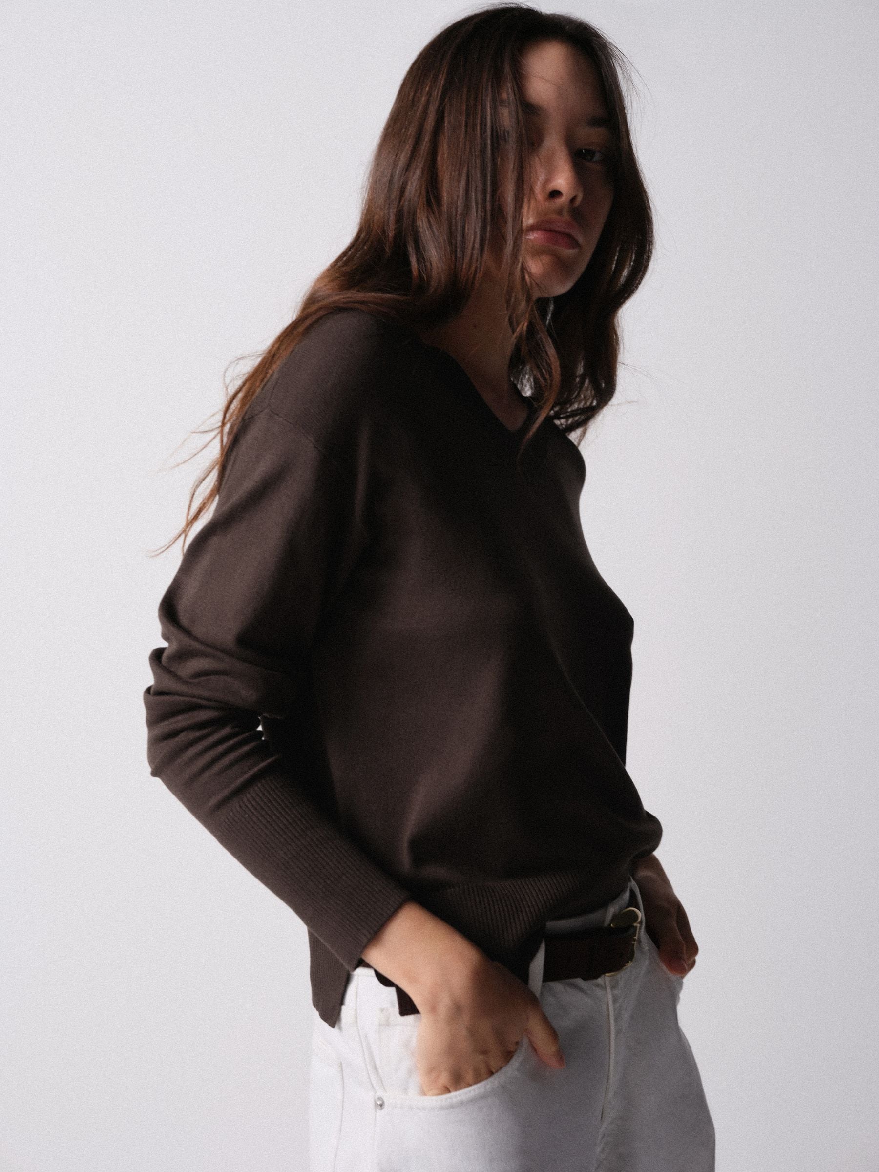The Set Fine Knitted V-Neck Jumpers - Chocolate Brown/Taupe Brown/Cream - 3 Pack - SIP Worn