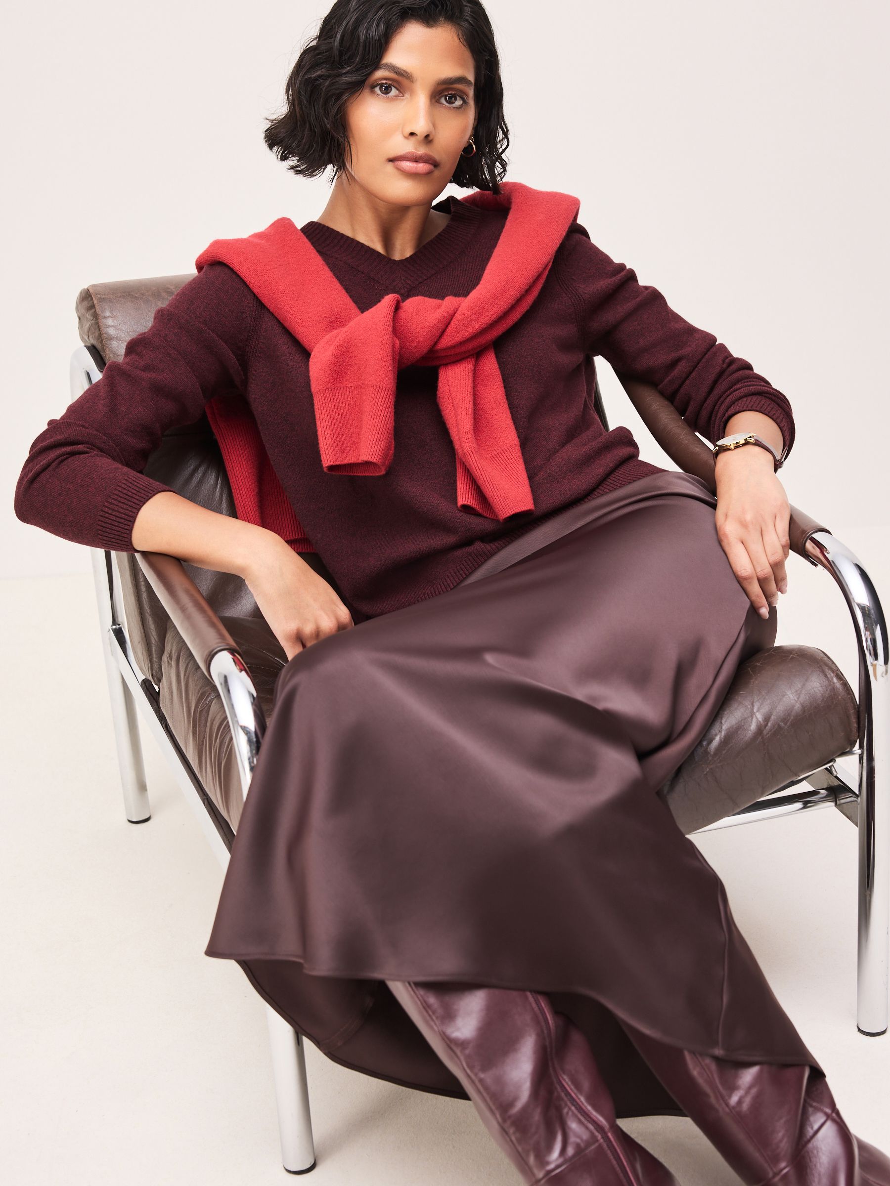 Supersoft V-Neck Long Sleeve Jumper - Burgundy Red - Regular - Location Worn