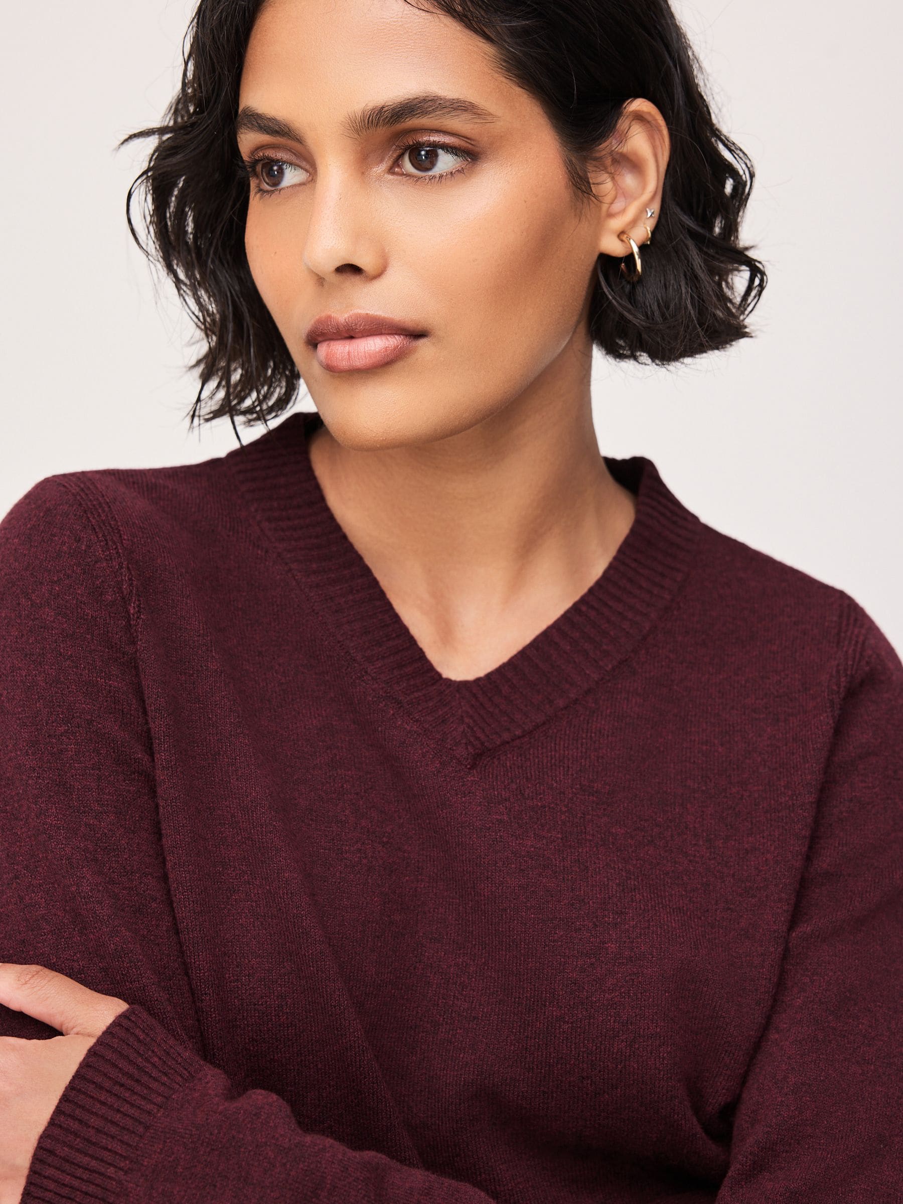Supersoft V-Neck Long Sleeve Jumper - Burgundy Red - Regular - Location Worn
