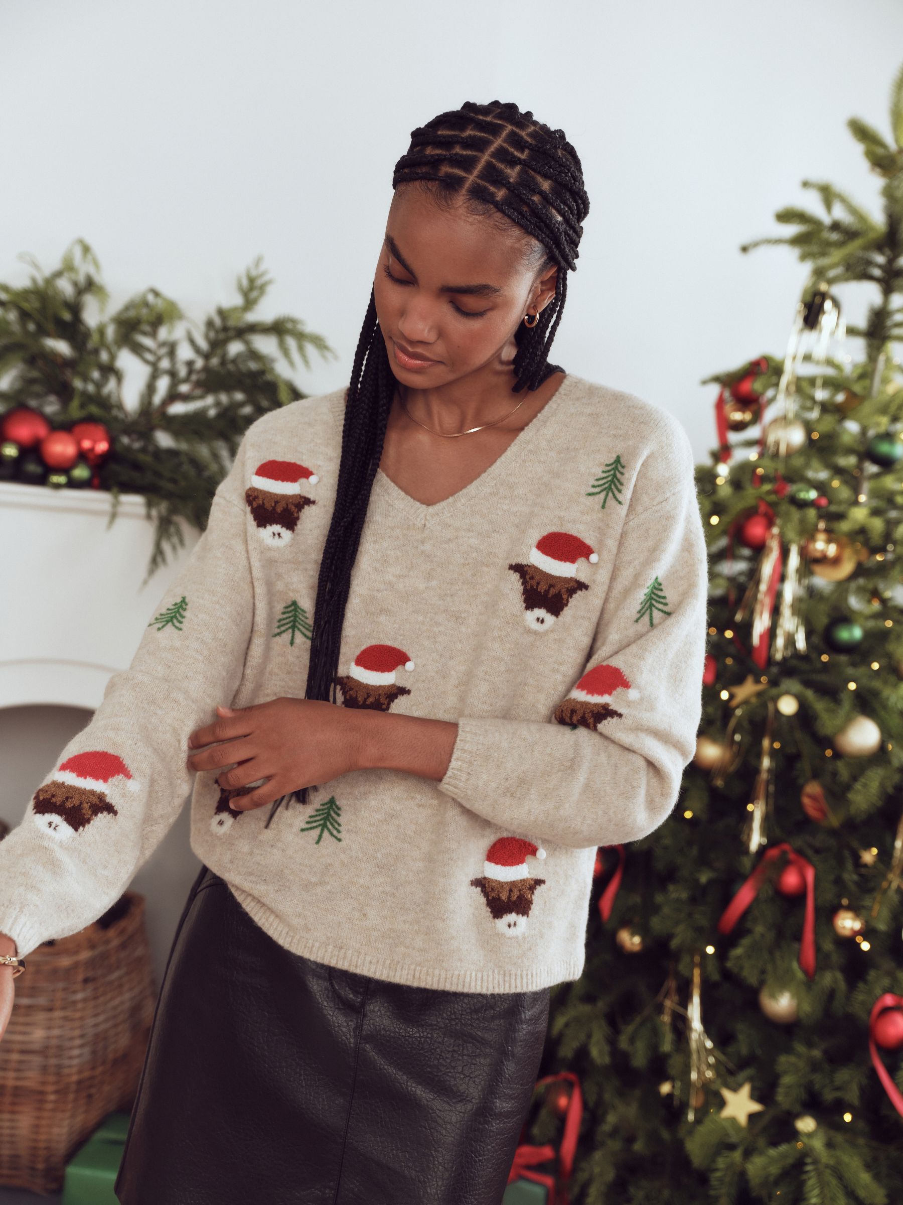 Family Matchback Christmas Jumper - Neutral Hamish - Regular - Location Worn