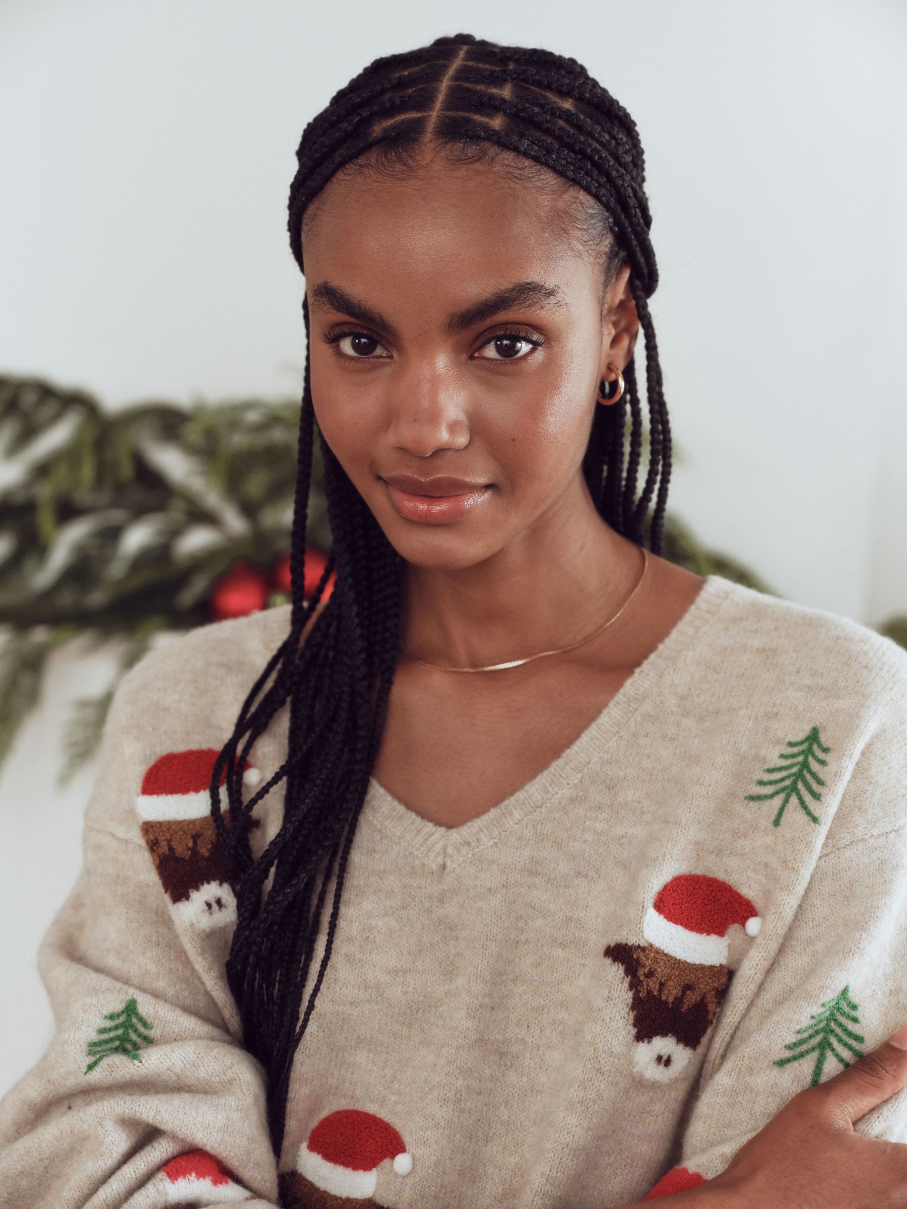 Family Matchback Christmas Jumper - Neutral Hamish - Regular - Location Worn