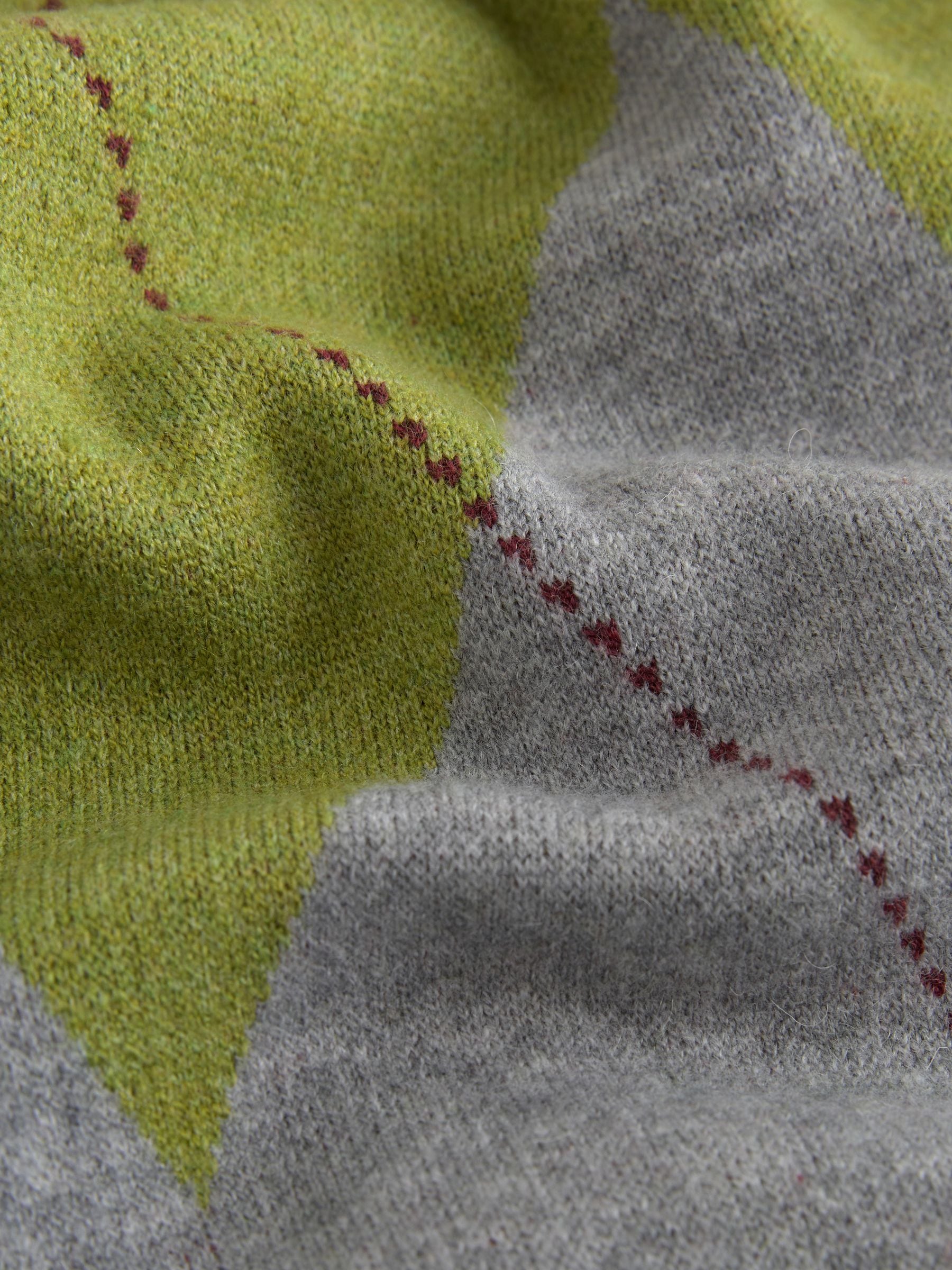 Long Sleeve Crew Neck Cosy Knit Jumper - Grey/Green Arygle - Regular - SIP Still Life
