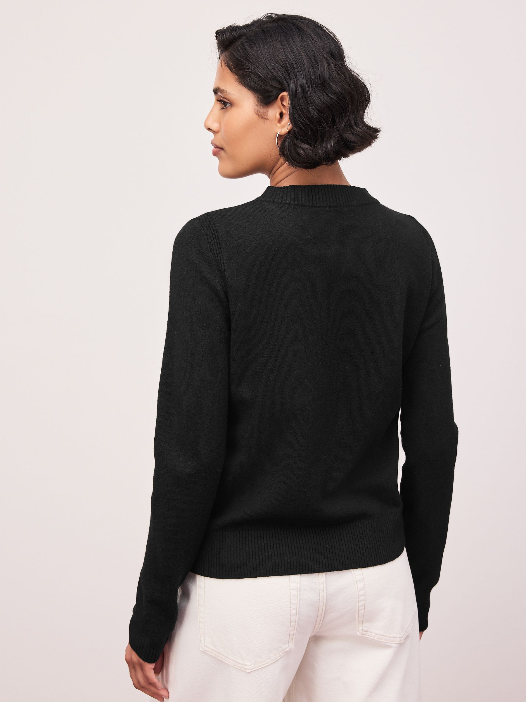 Supersoft V-Neck Long Sleeve Jumper - Black - Regular - Location Worn