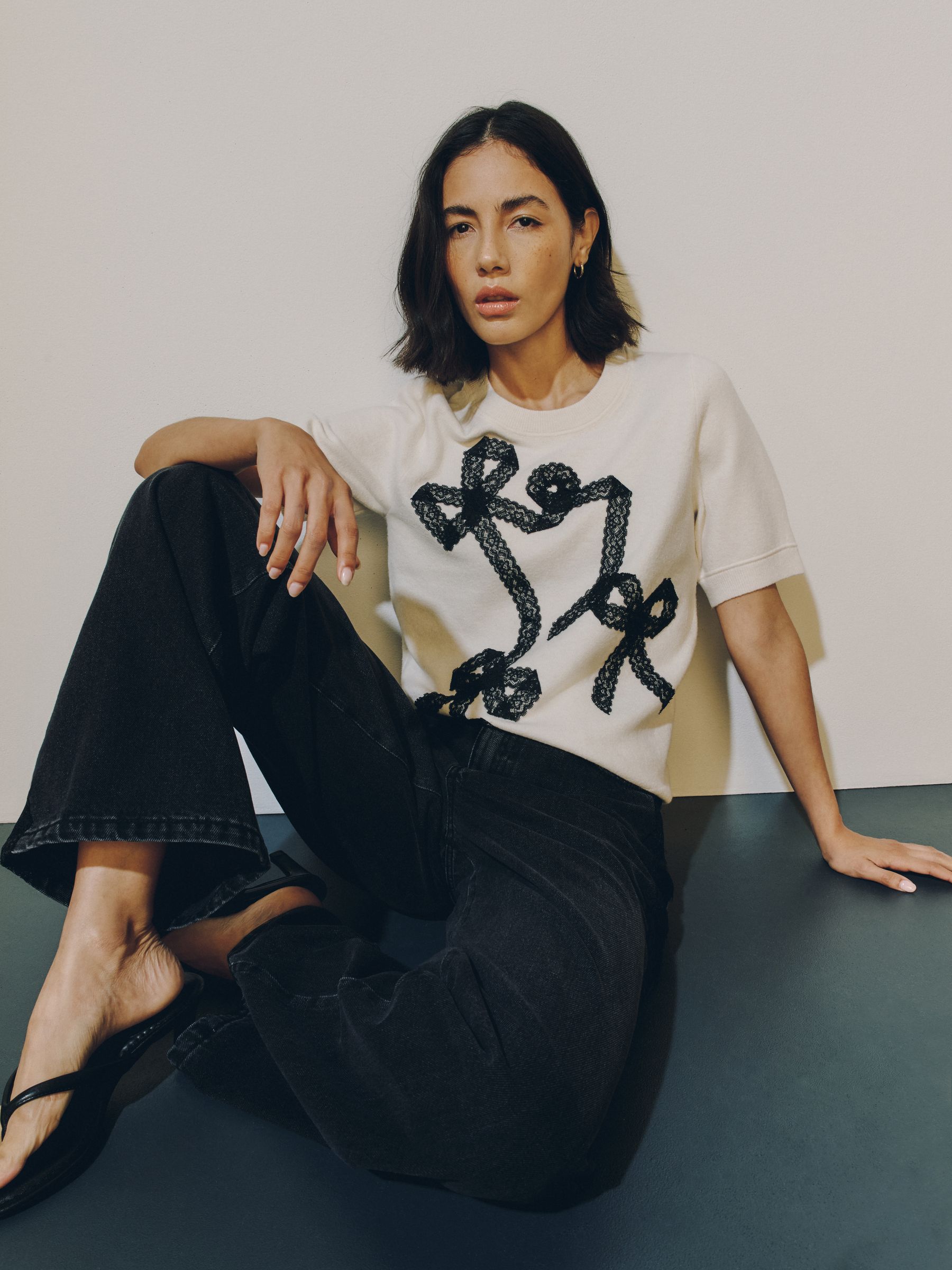 Supersoft Short Sleeve Knitted T-Shirt - Ecru Lace Bow - Regular - SIP Worn