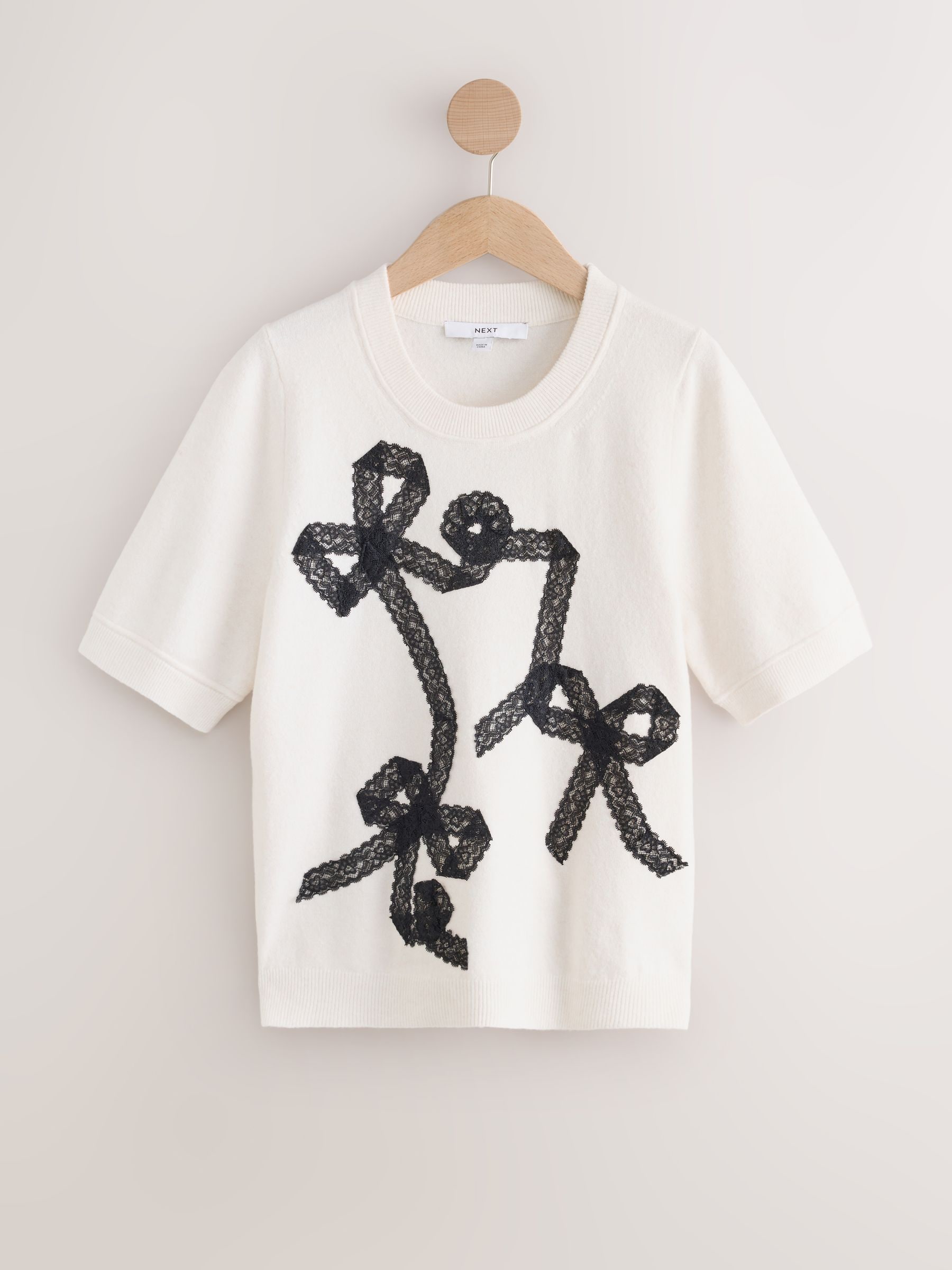Supersoft Short Sleeve Knitted T-Shirt - Ecru Lace Bow - Regular - SIP Still Life