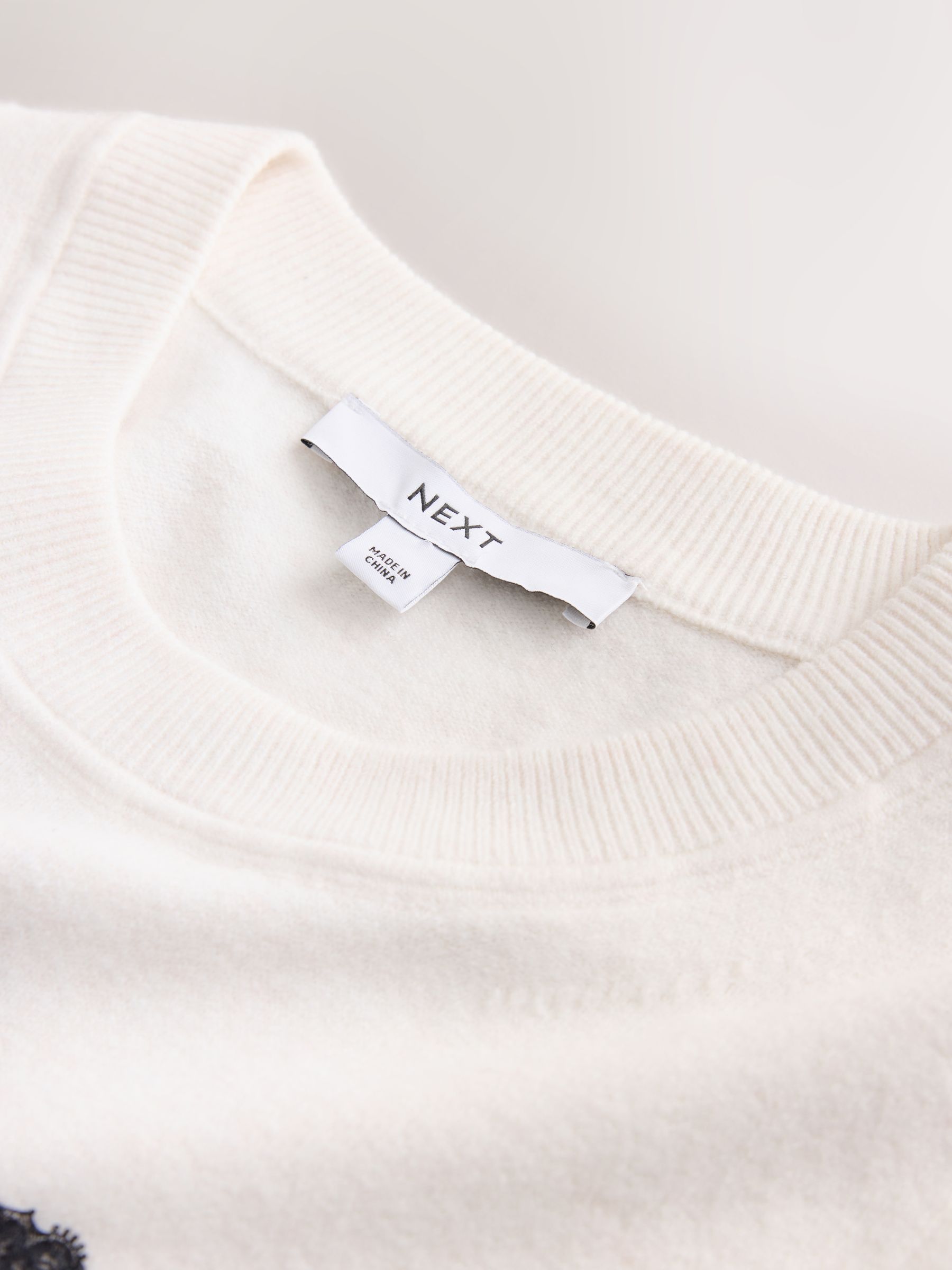 Supersoft Short Sleeve Knitted T-Shirt - Ecru Lace Bow - Regular - SIP Still Life
