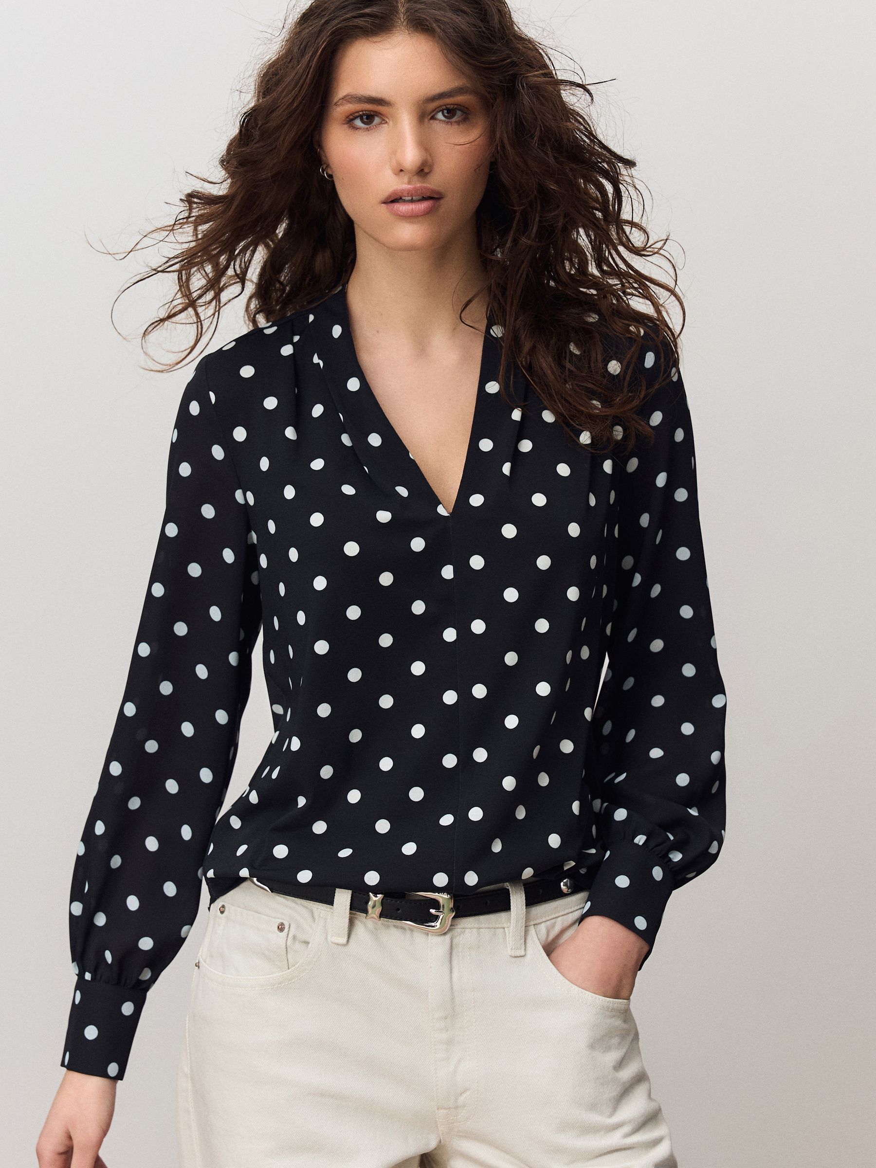 Long Sleeve V-Neck Cuff Top - Monochrome Spot - Regular - Location Worn