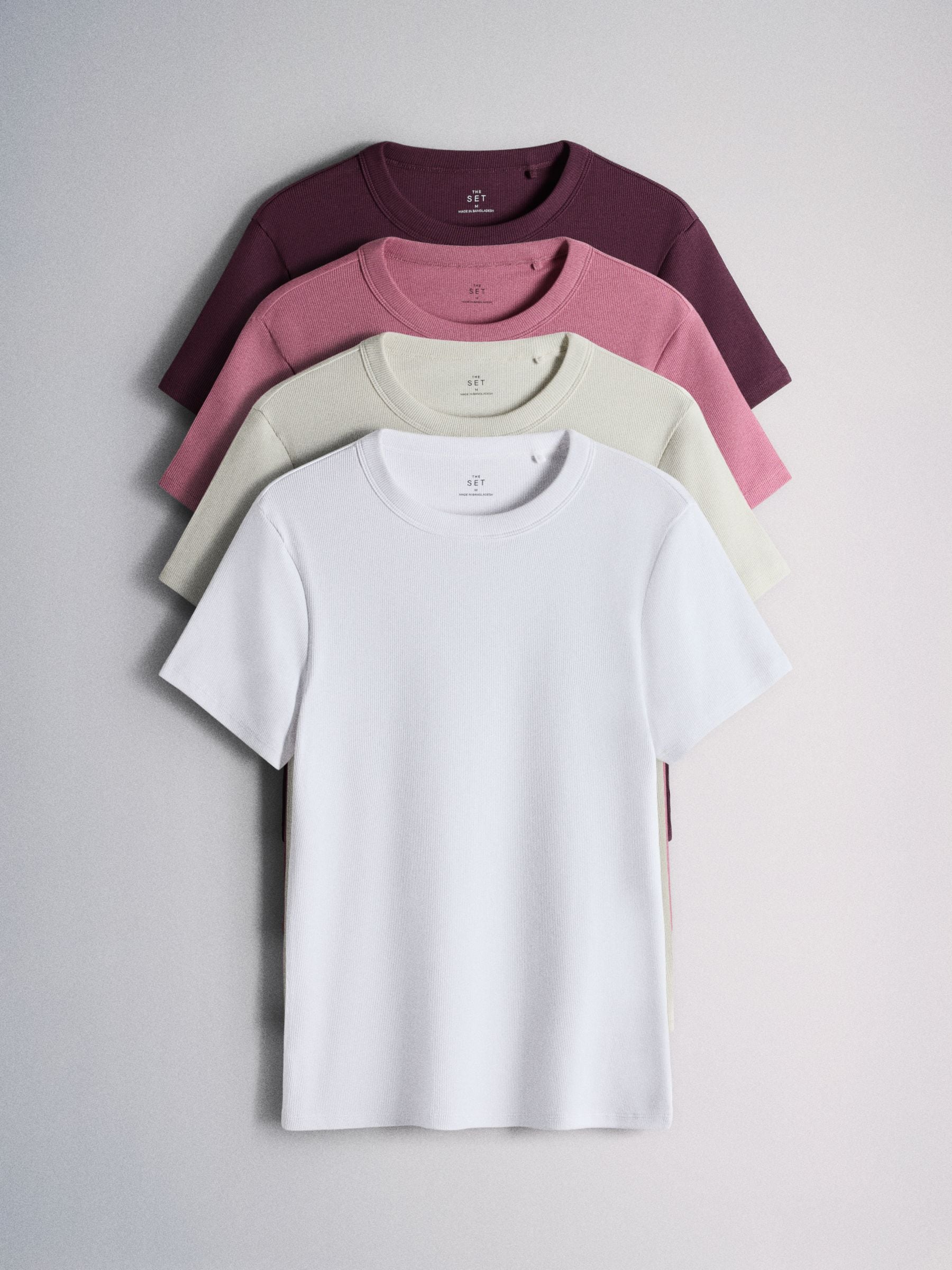 The Set 4 Pack Ribbed Short Sleeve T-Shirts - Pink/Burgundy/White/Neutral - Regular - SIP Still Life