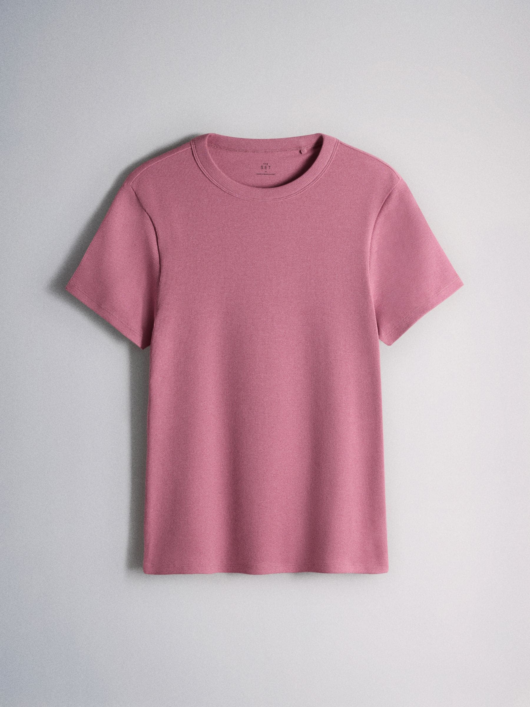 The Set 4 Pack Ribbed Short Sleeve T-Shirts - Pink/Burgundy/White/Neutral - Regular - SIP Still Life