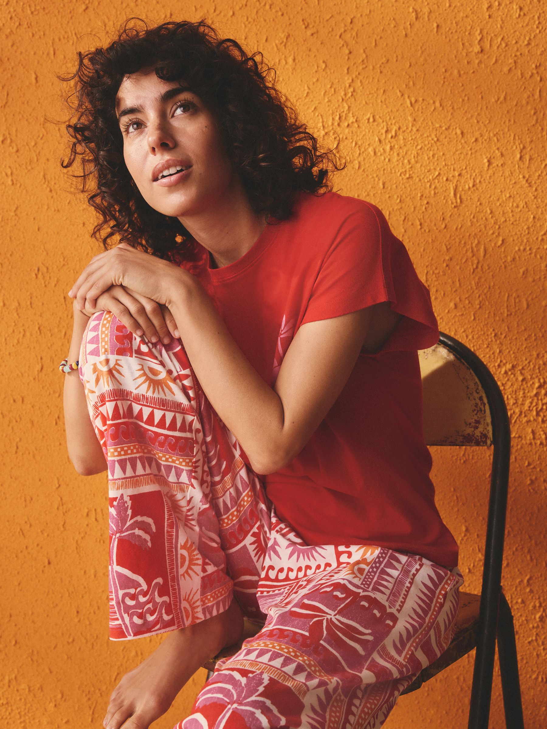 Short Sleeve Pyjamas - Red Palm - Regular - Location Worn