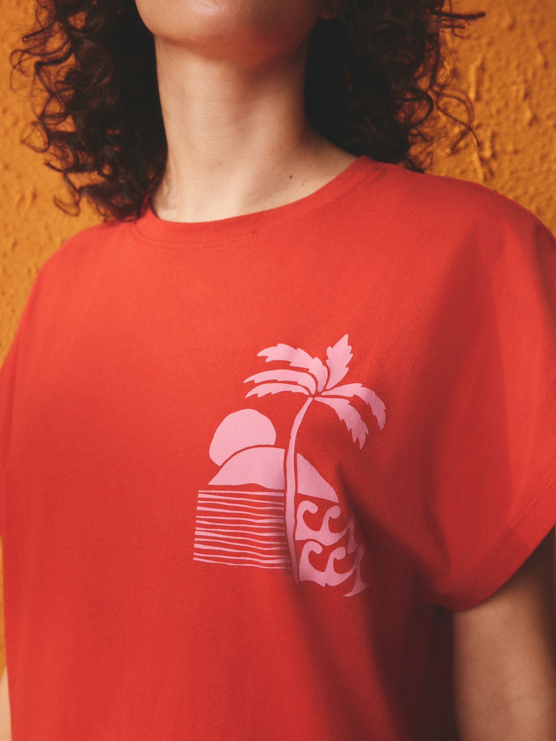 Short Sleeve Pyjamas - Red Palm - Regular - Location Worn