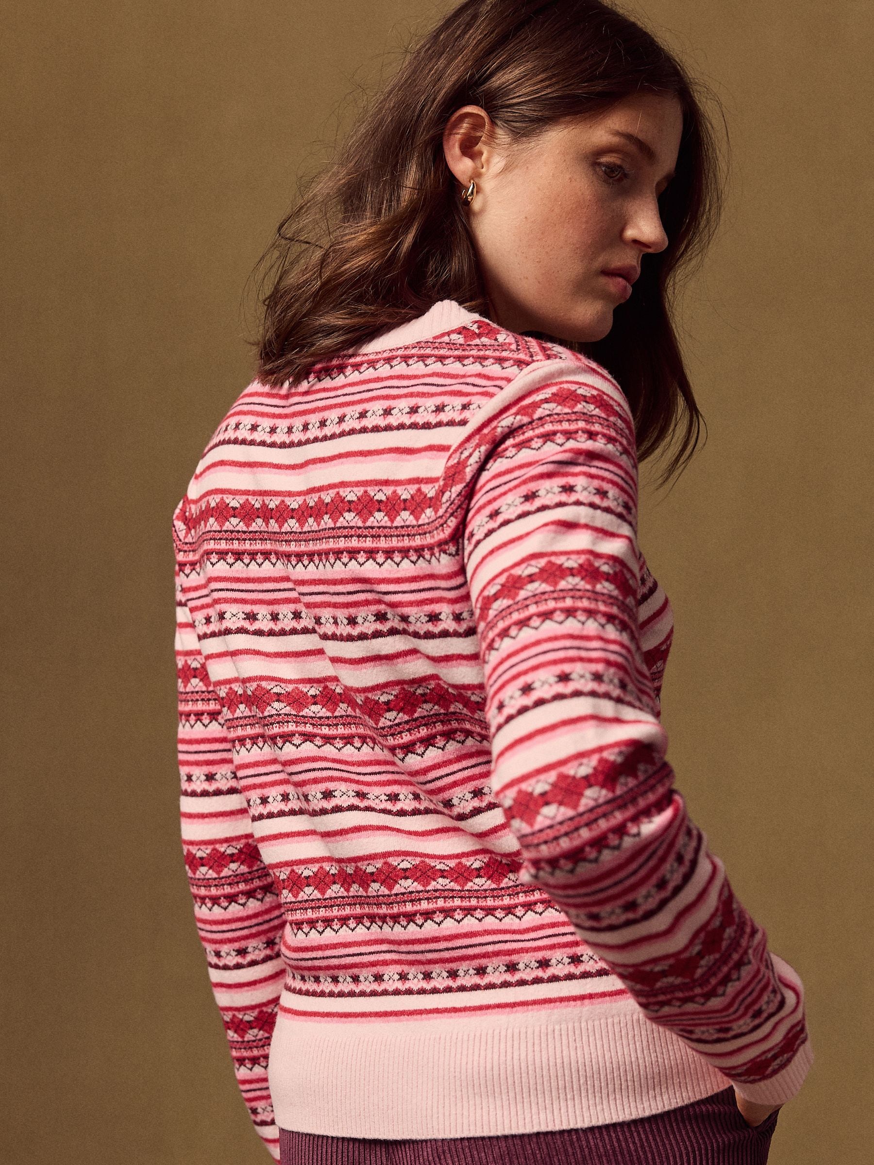 Supersoft V-Neck Long Sleeve Jumper - Pink Fairisle - Regular - Location Worn