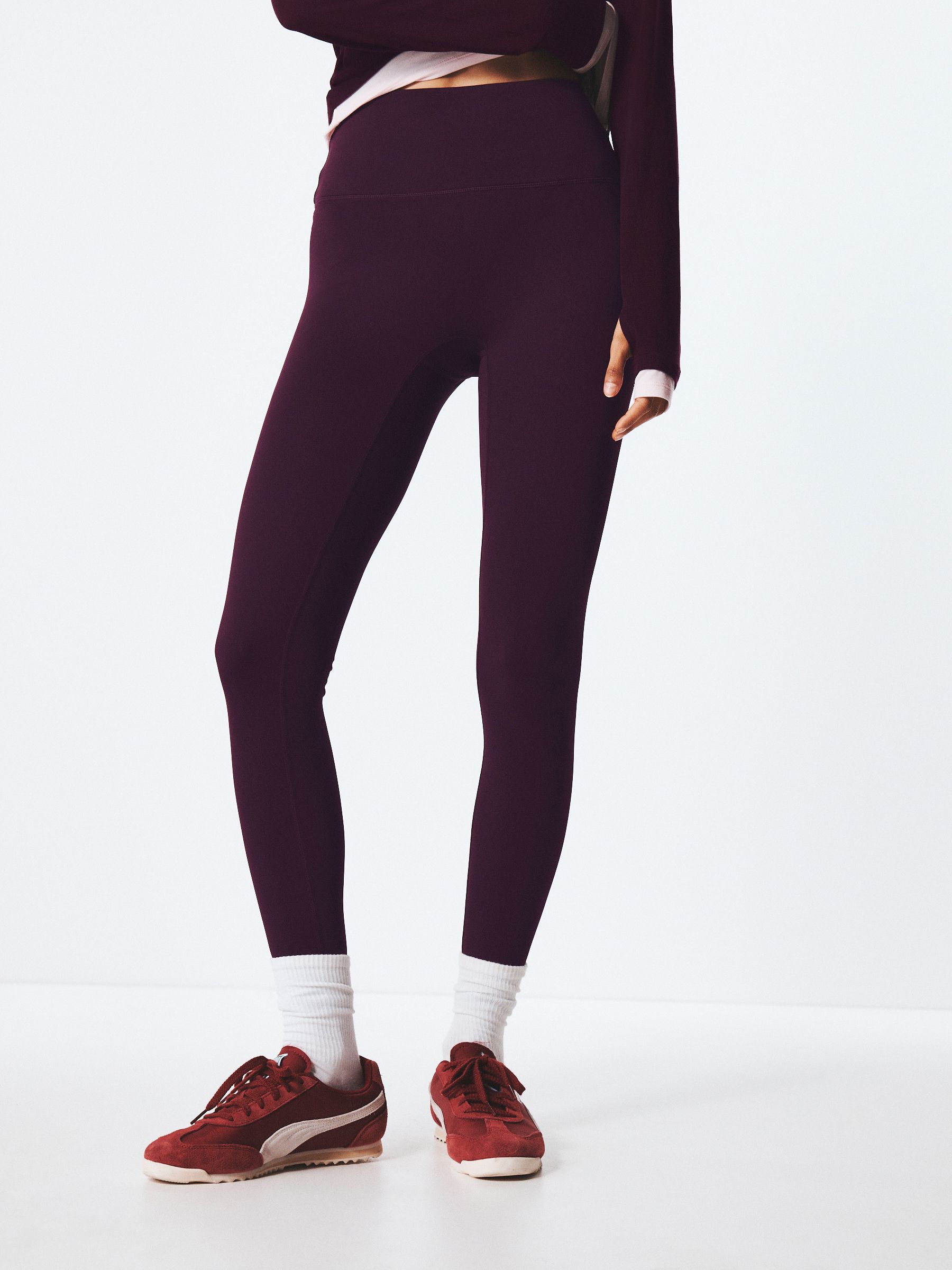 Active Power Sports Leggings - Burgundy Red - Reg/Long - Location Worn